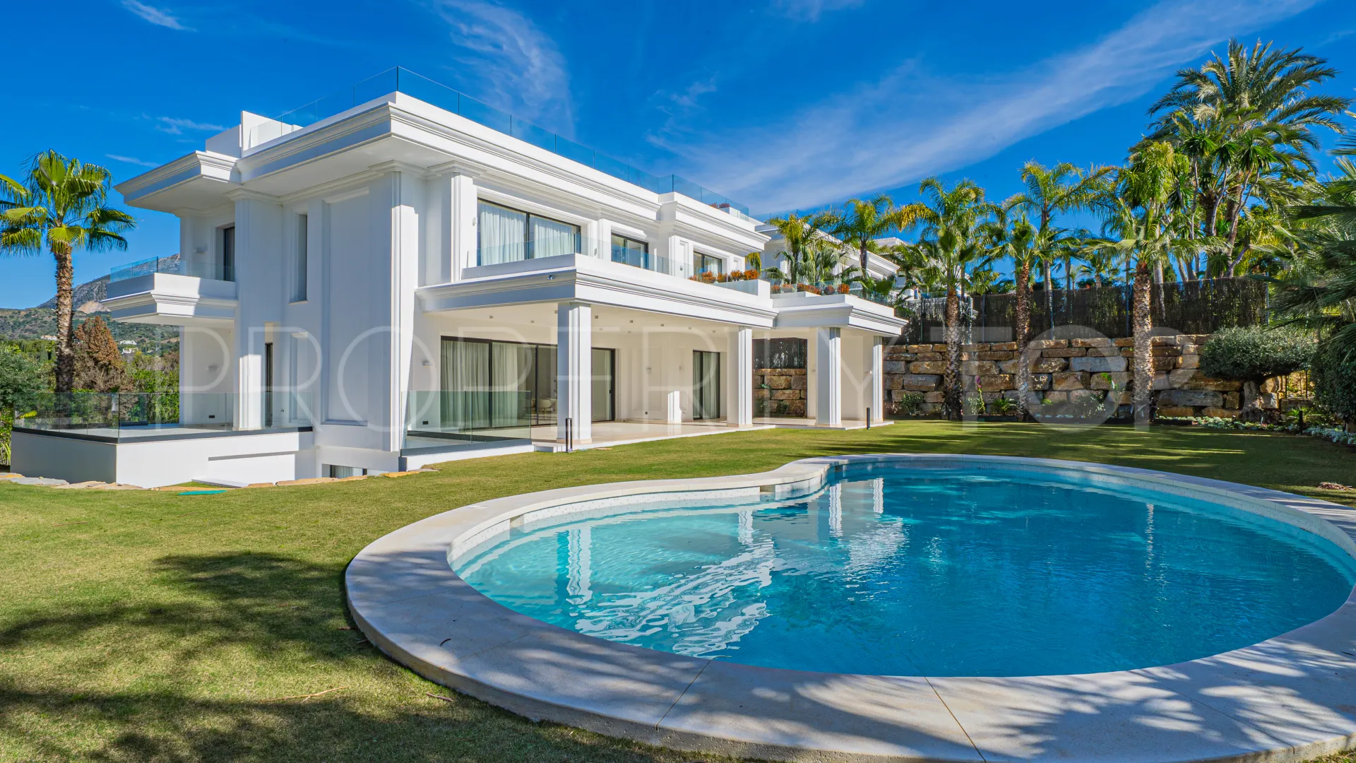 Marbella Golden Mile 6 bedrooms villa for sale