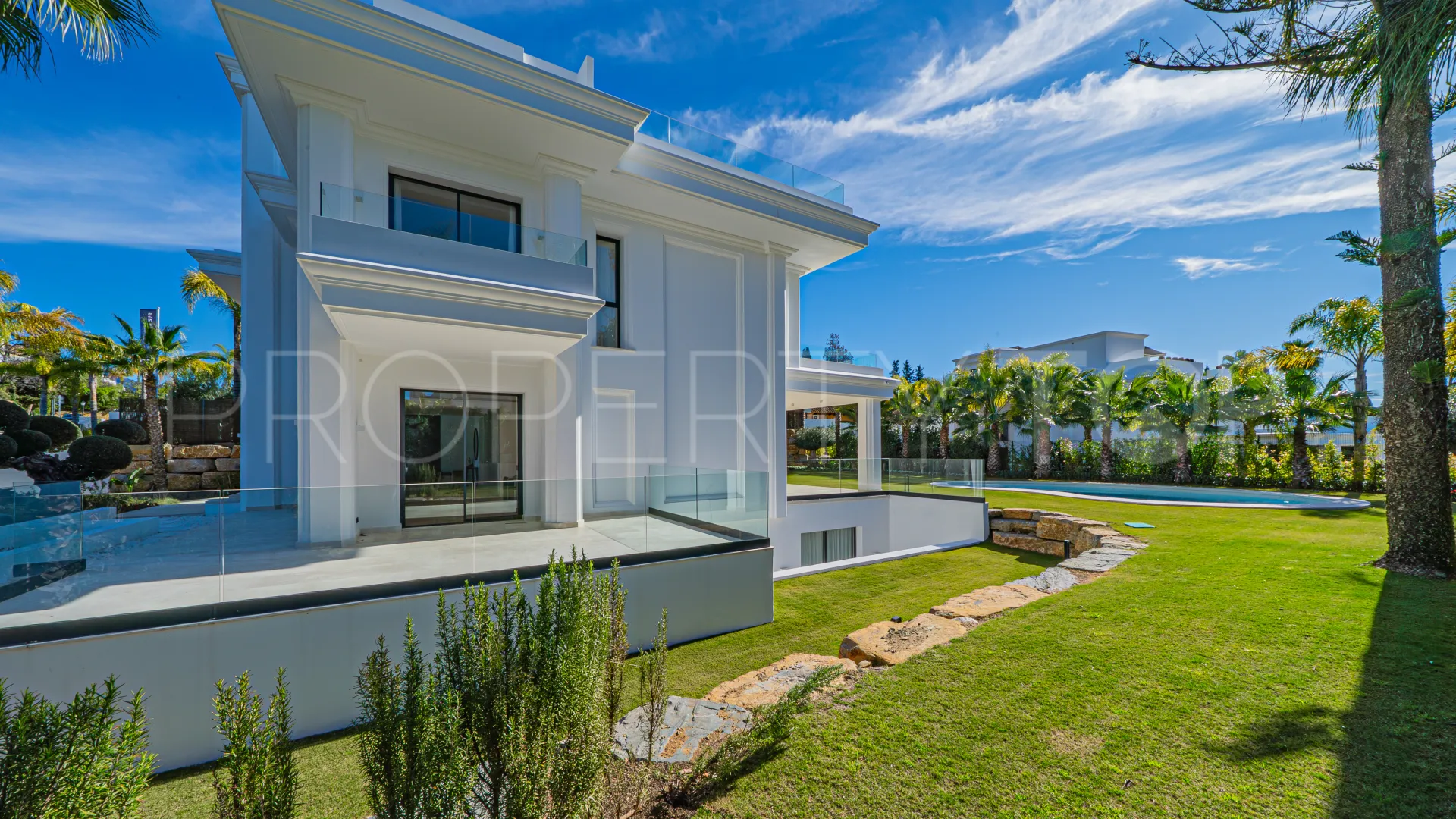 Marbella Golden Mile 6 bedrooms villa for sale