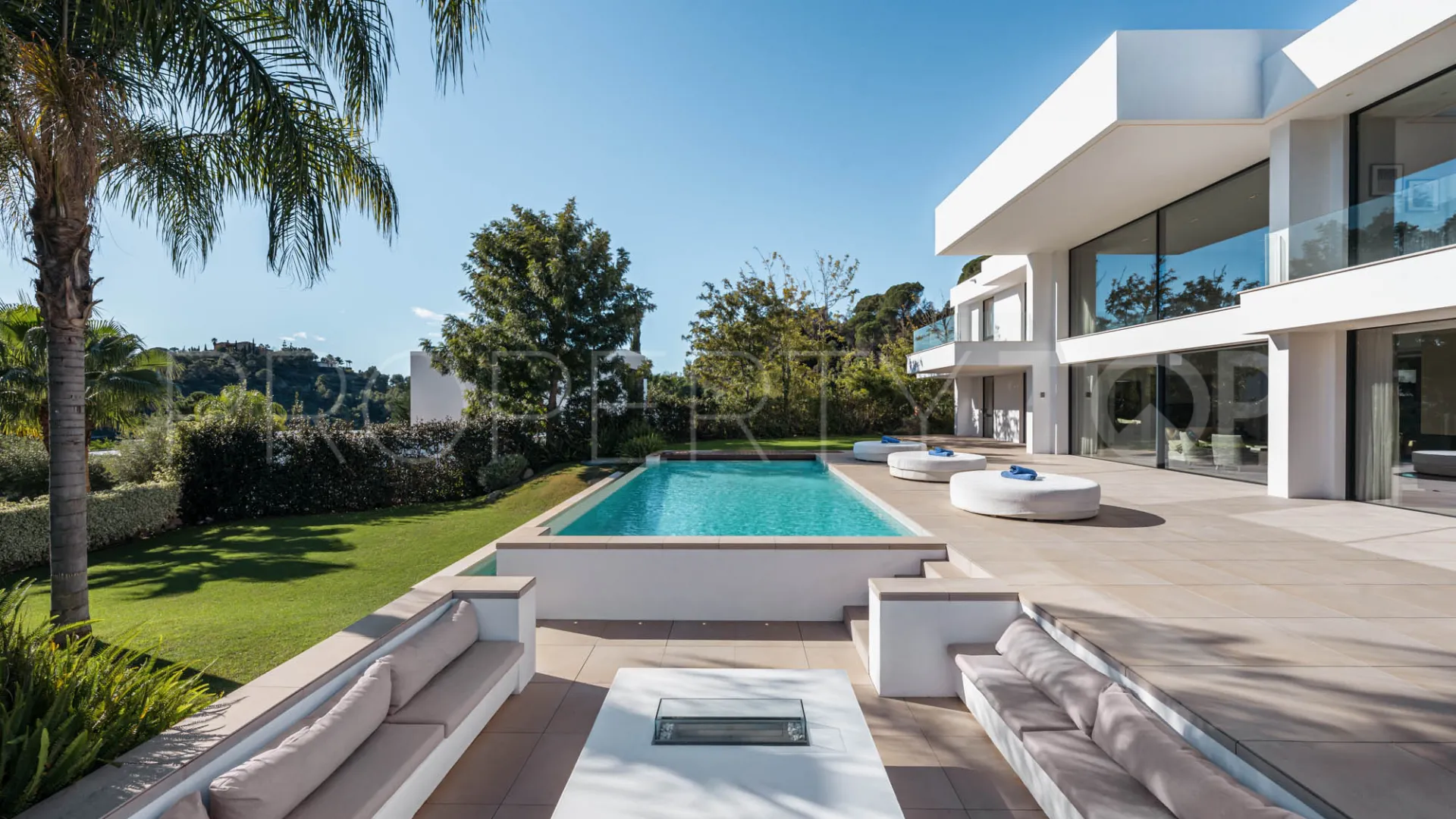 Benahavis villa for sale