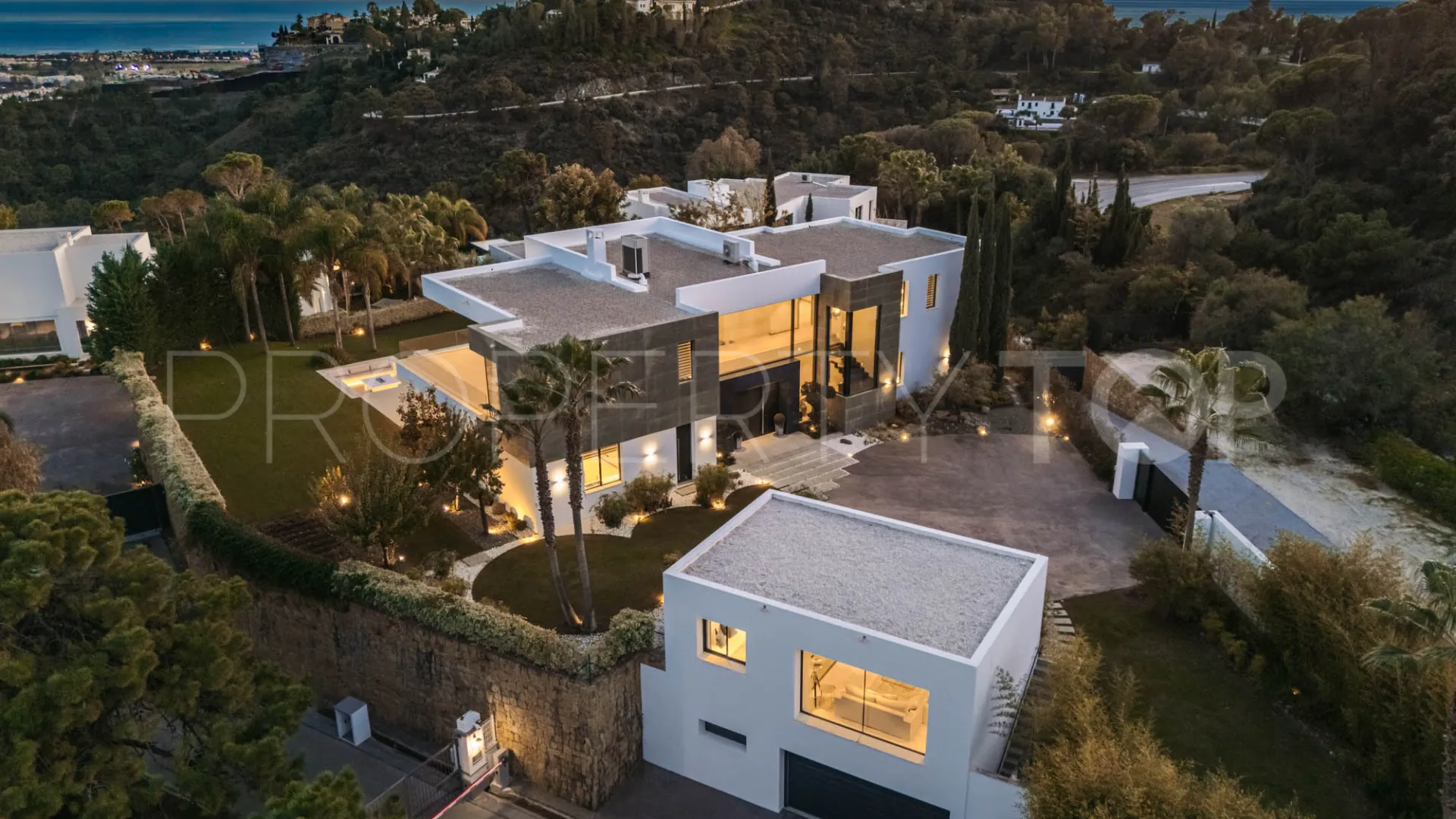 Benahavis villa for sale