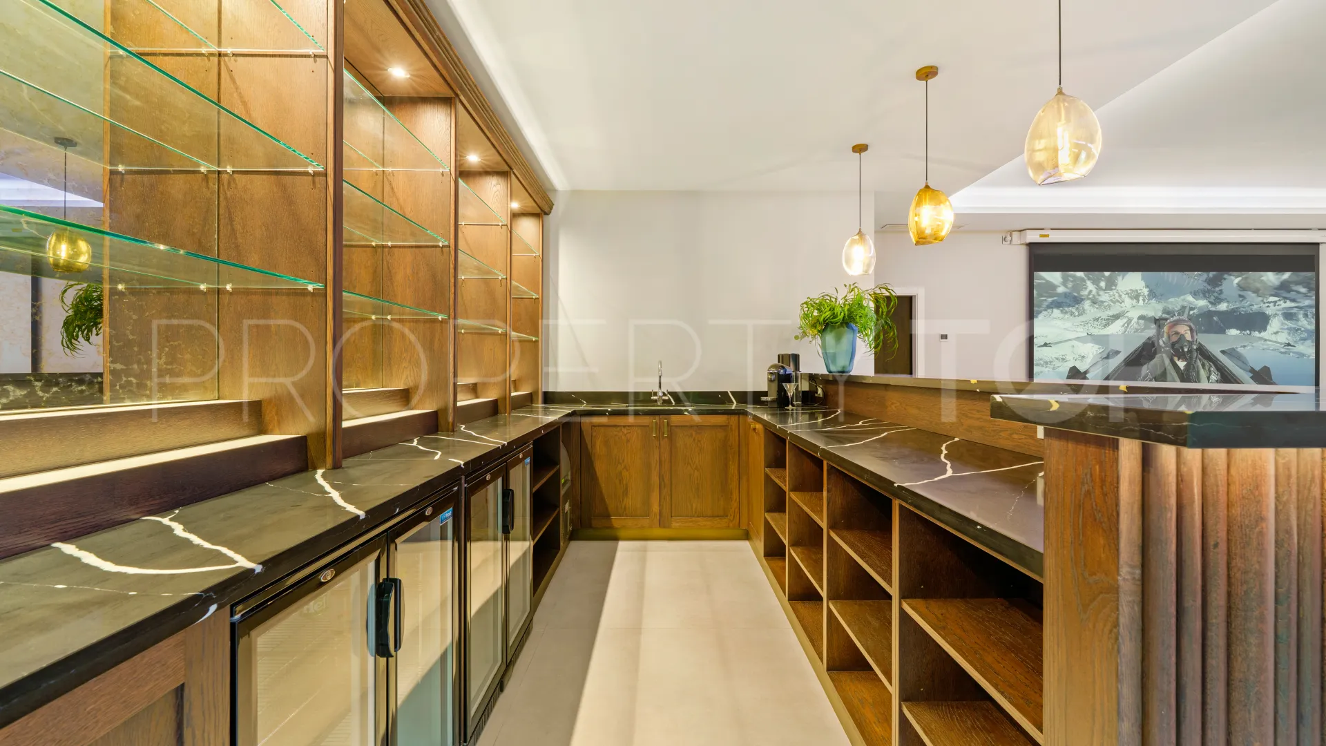 Se vende villa con 6 dormitorios en La Quinta