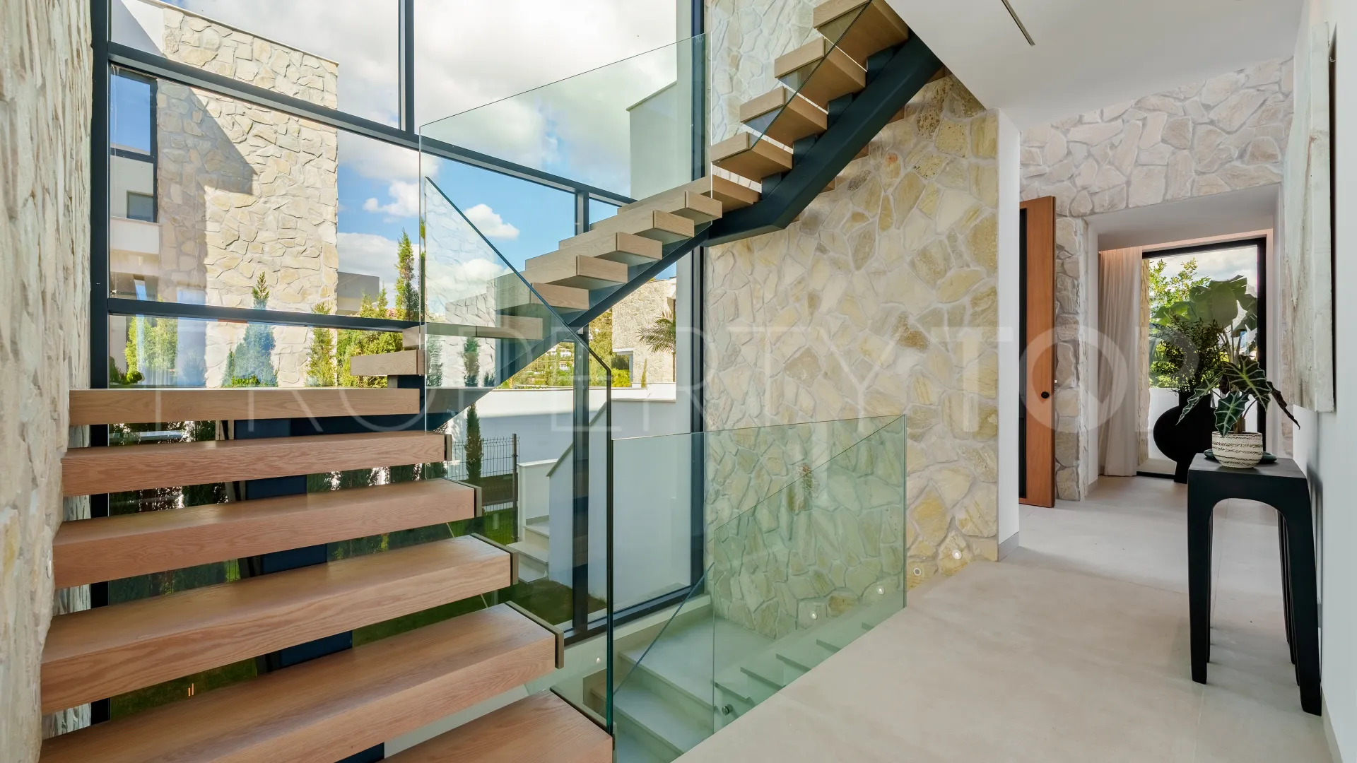 For sale La Quinta 5 bedrooms villa