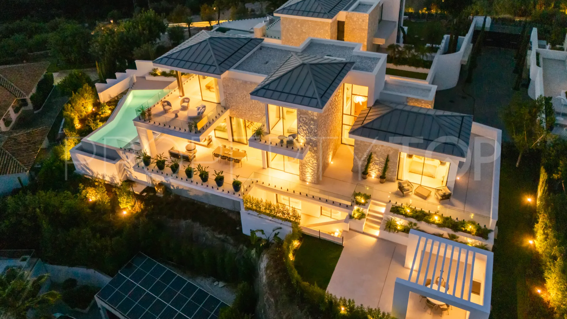 For sale La Quinta 5 bedrooms villa