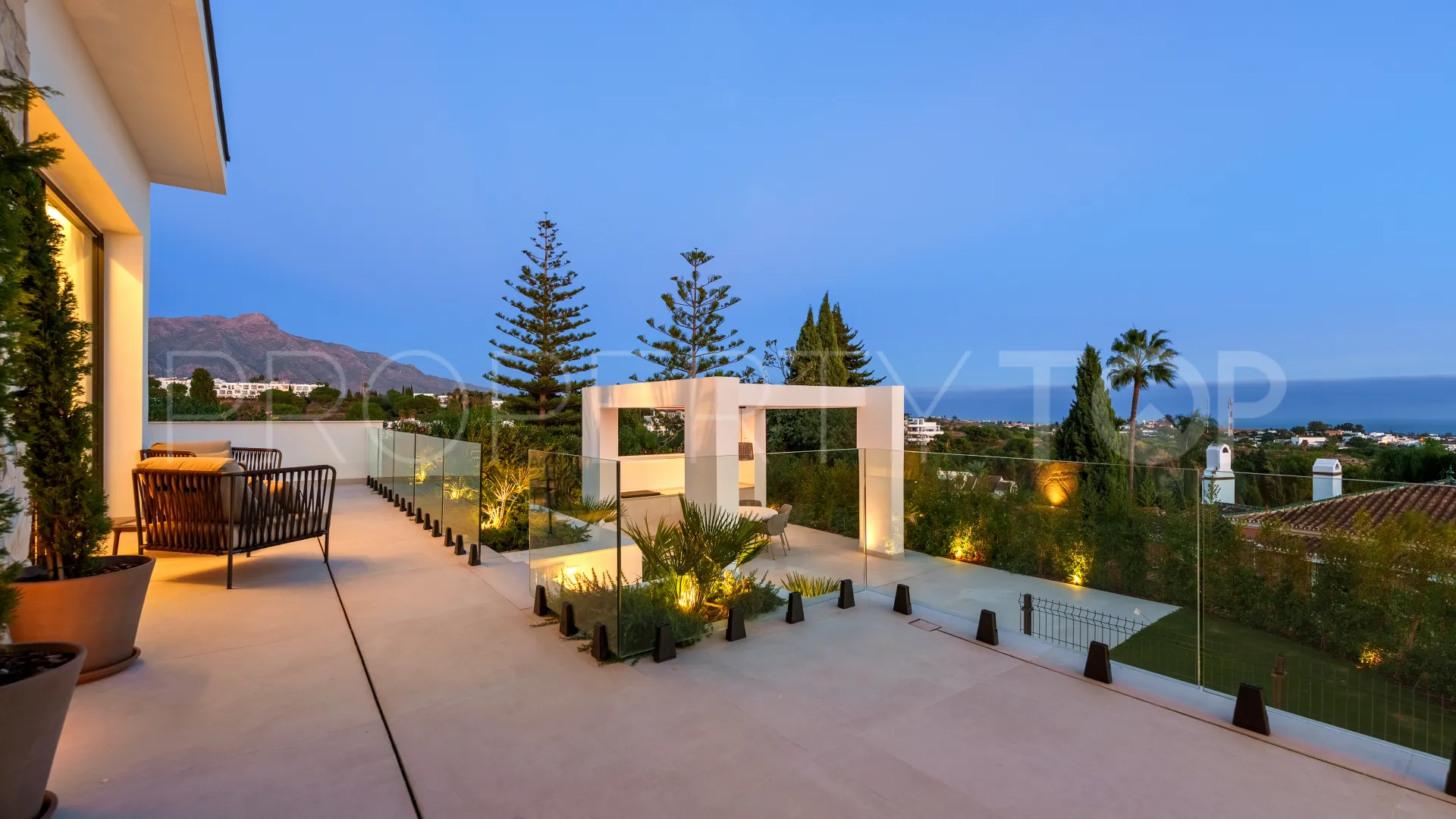 For sale La Quinta 5 bedrooms villa