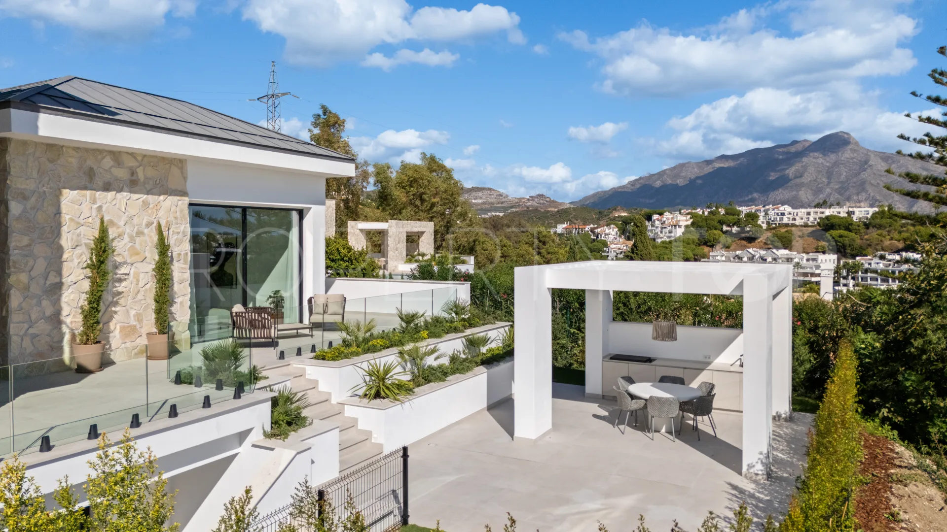For sale La Quinta 5 bedrooms villa