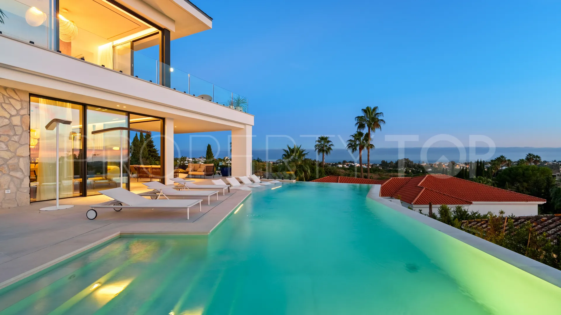 For sale La Quinta 5 bedrooms villa
