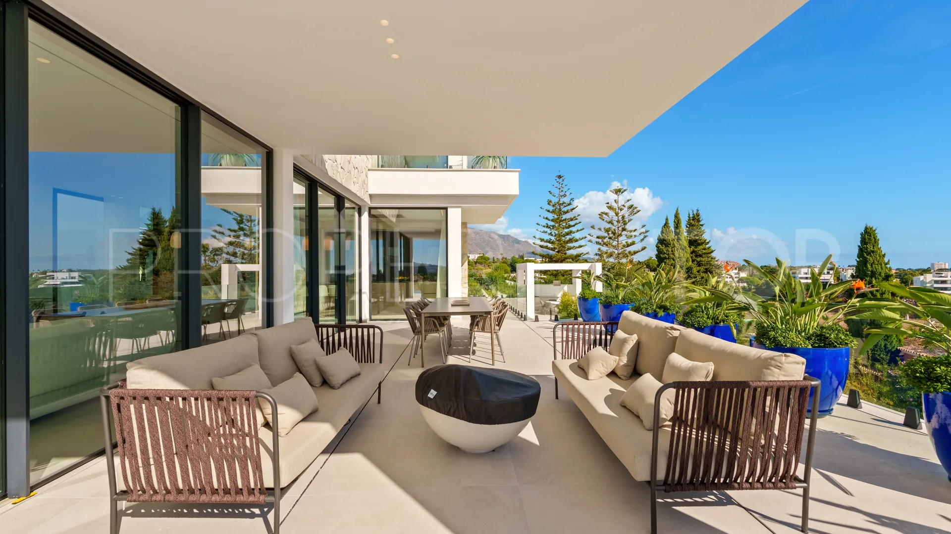 For sale La Quinta 5 bedrooms villa