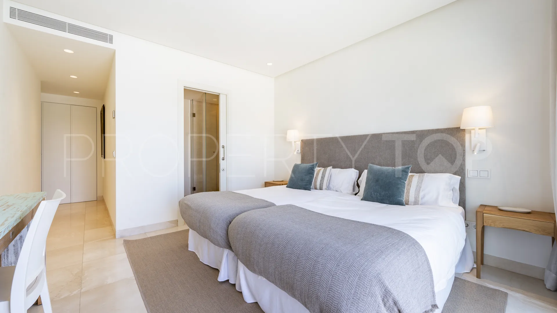 For sale Puente Romano duplex penthouse with 3 bedrooms