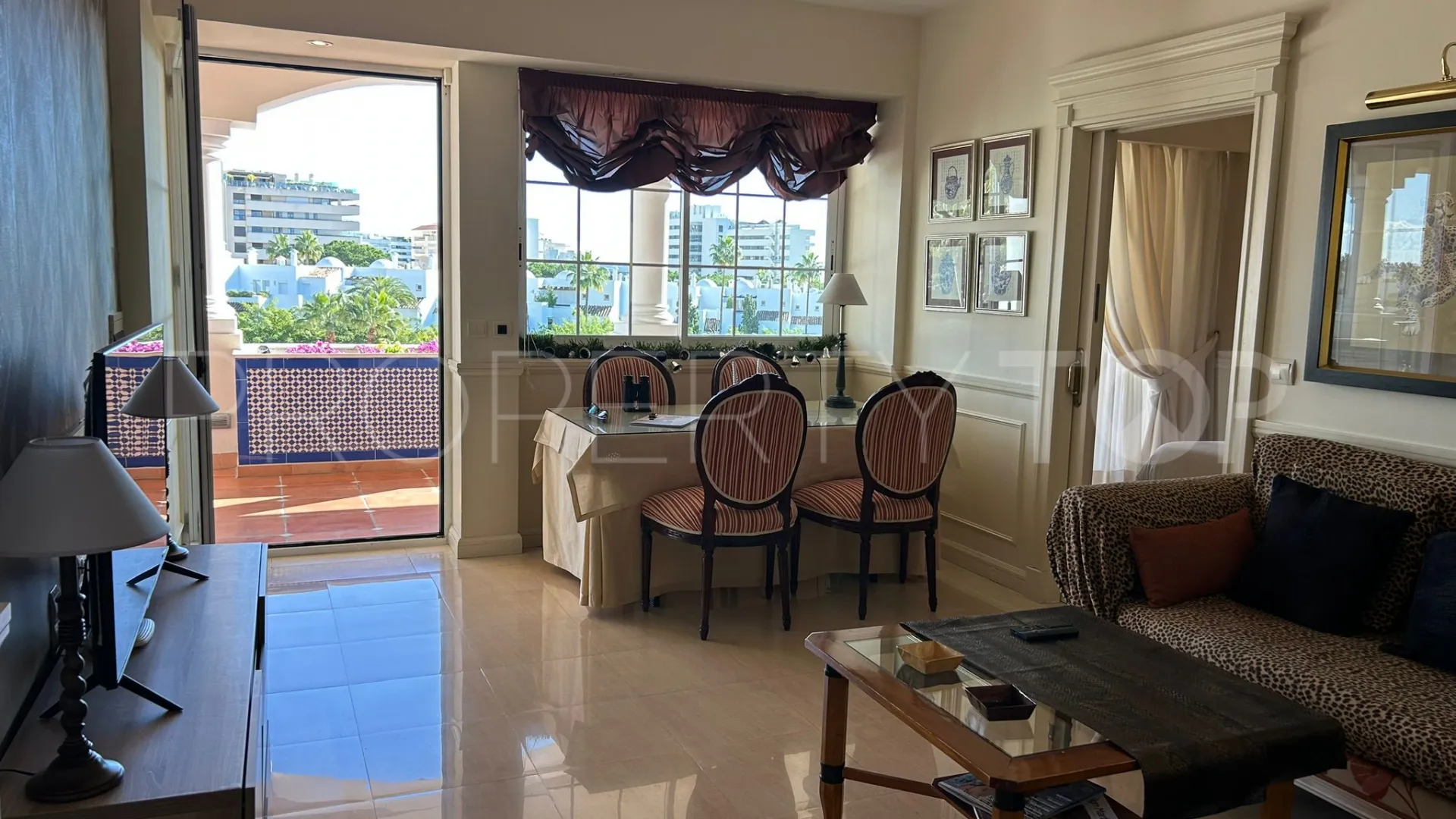 For sale Guadalpin Suites apartment with 2 bedrooms