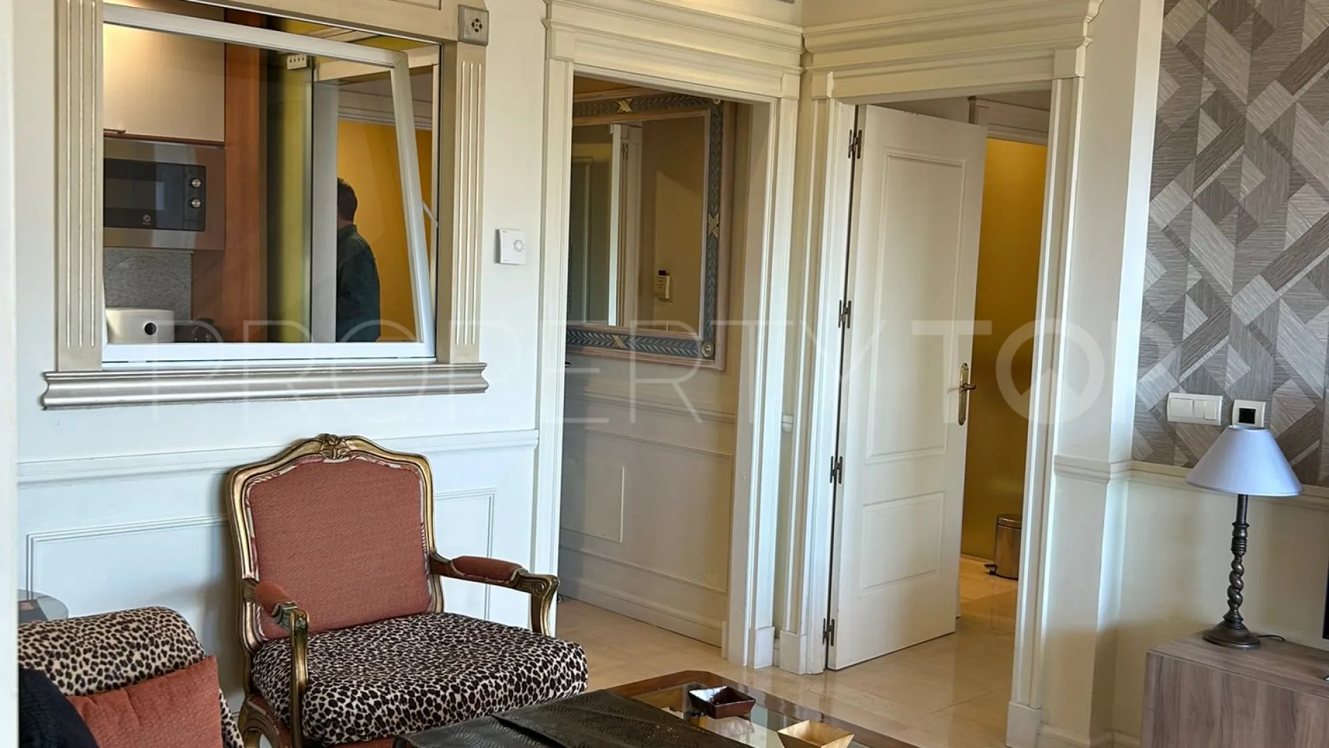 For sale Guadalpin Suites apartment with 2 bedrooms