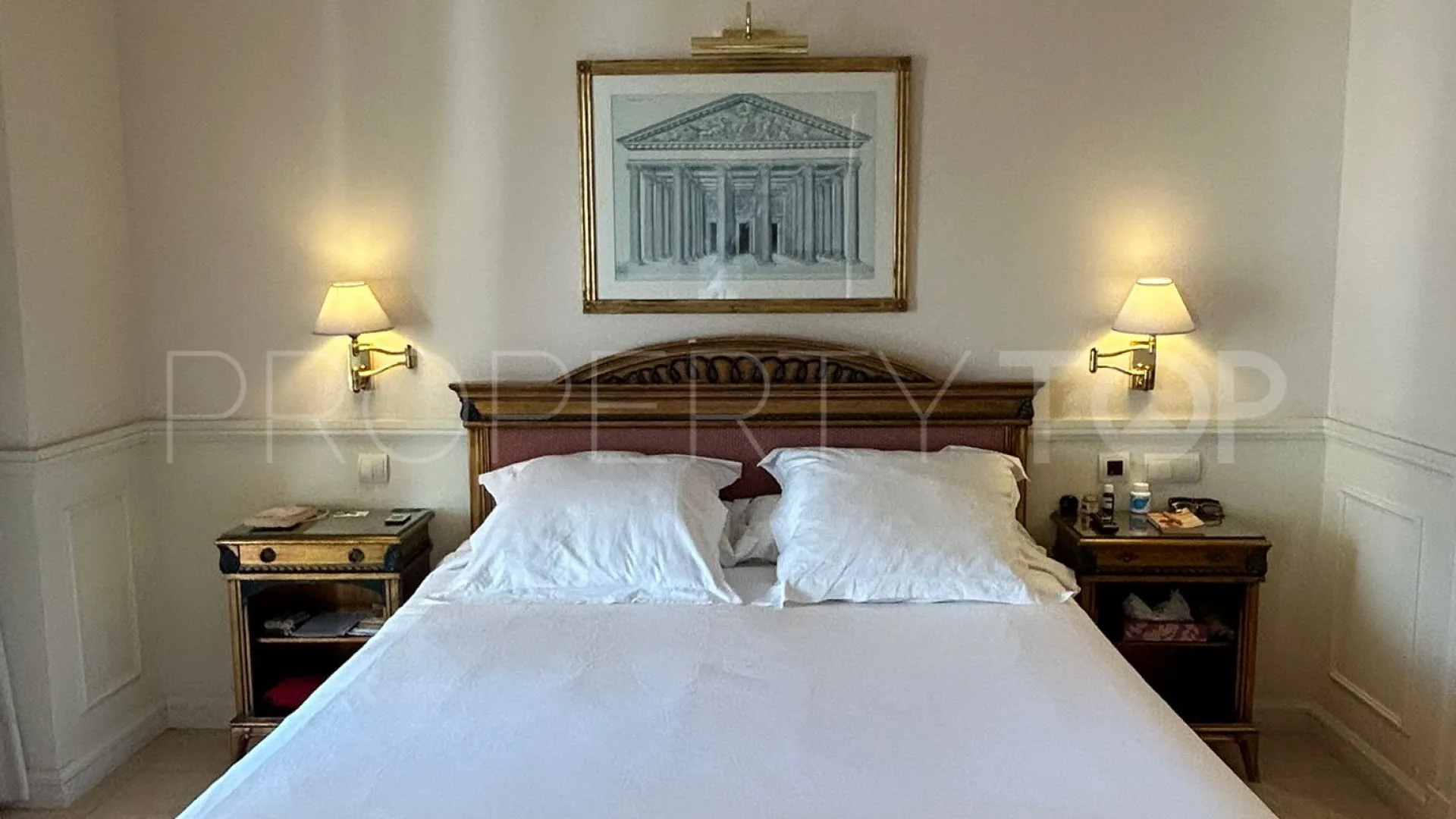 For sale Guadalpin Suites apartment with 2 bedrooms