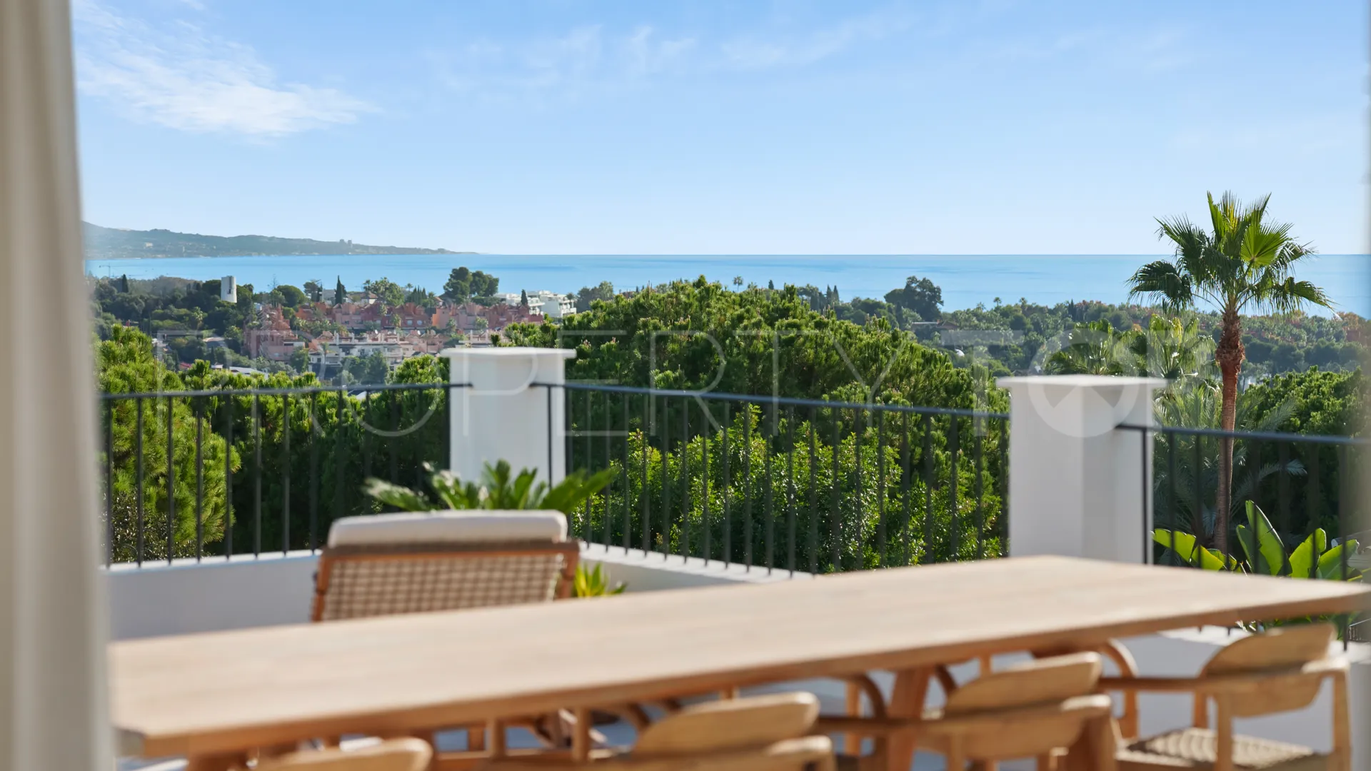 Comprar villa en Nueva Andalucia con 6 dormitorios