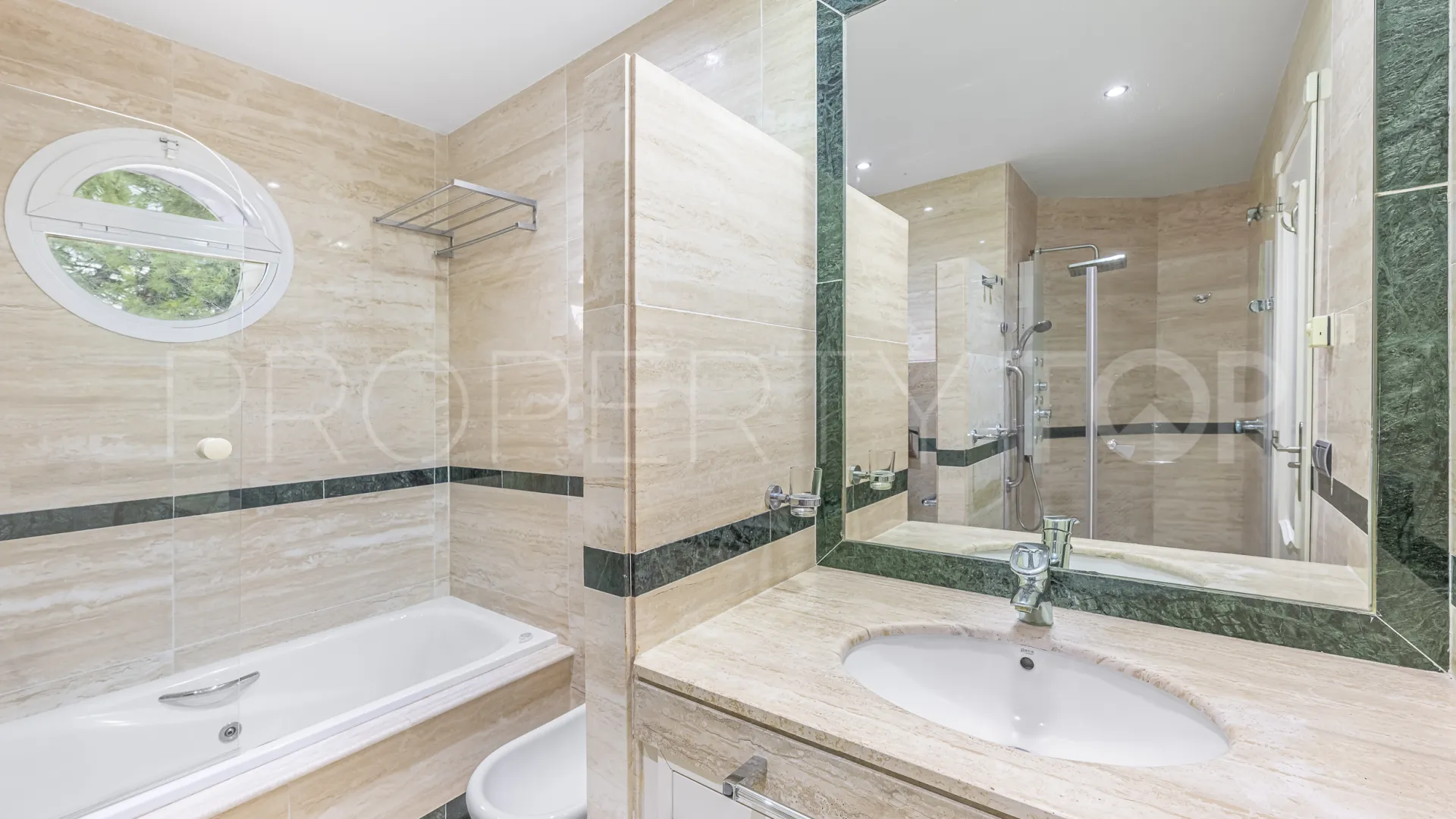Apartamento en venta en Jardín del Mediterráneo