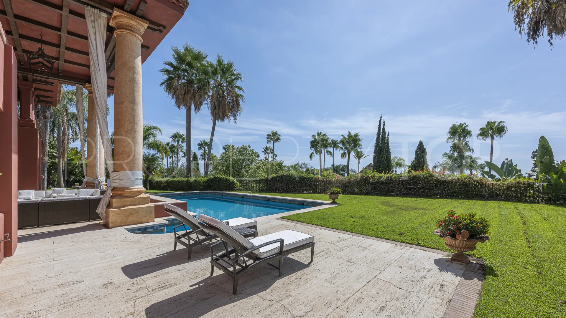 6 bedrooms villa for sale in Sierra Blanca