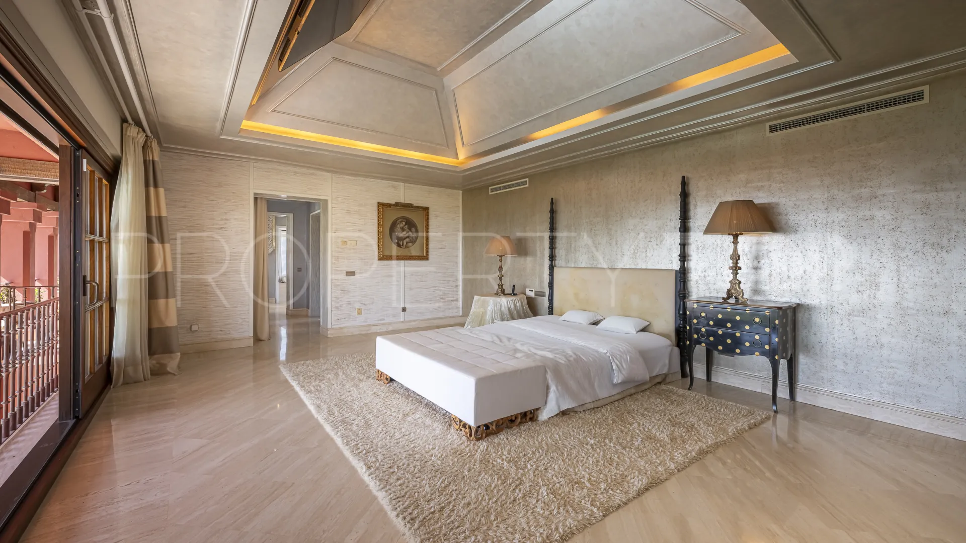 6 bedrooms villa for sale in Sierra Blanca