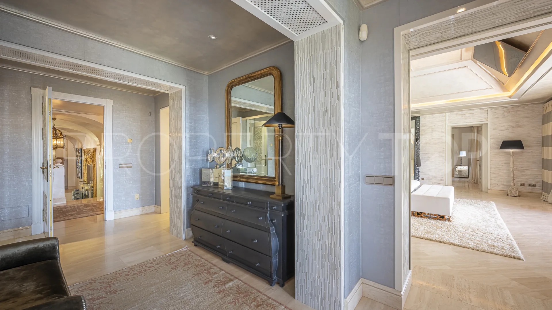 6 bedrooms villa for sale in Sierra Blanca