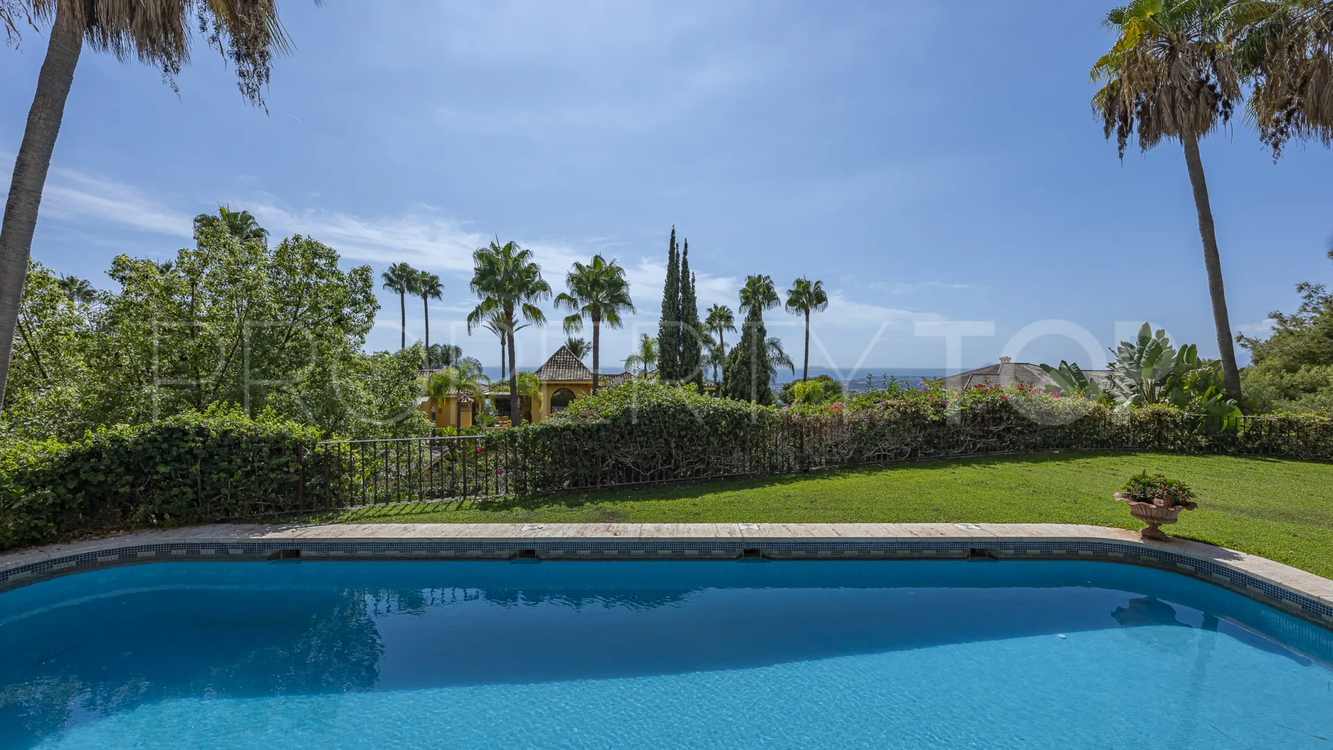 6 bedrooms villa for sale in Sierra Blanca