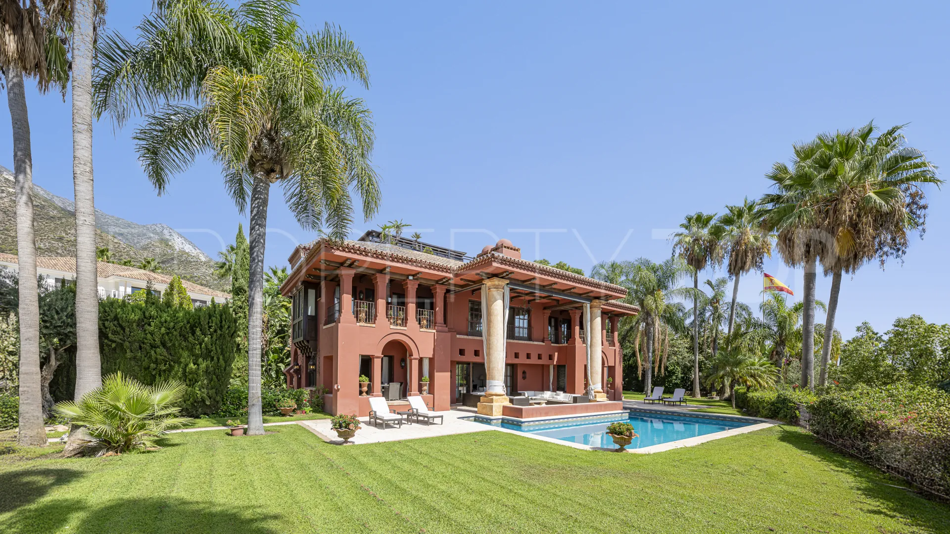 6 bedrooms villa for sale in Sierra Blanca