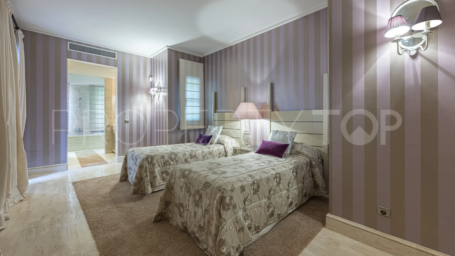 6 bedrooms villa for sale in Sierra Blanca