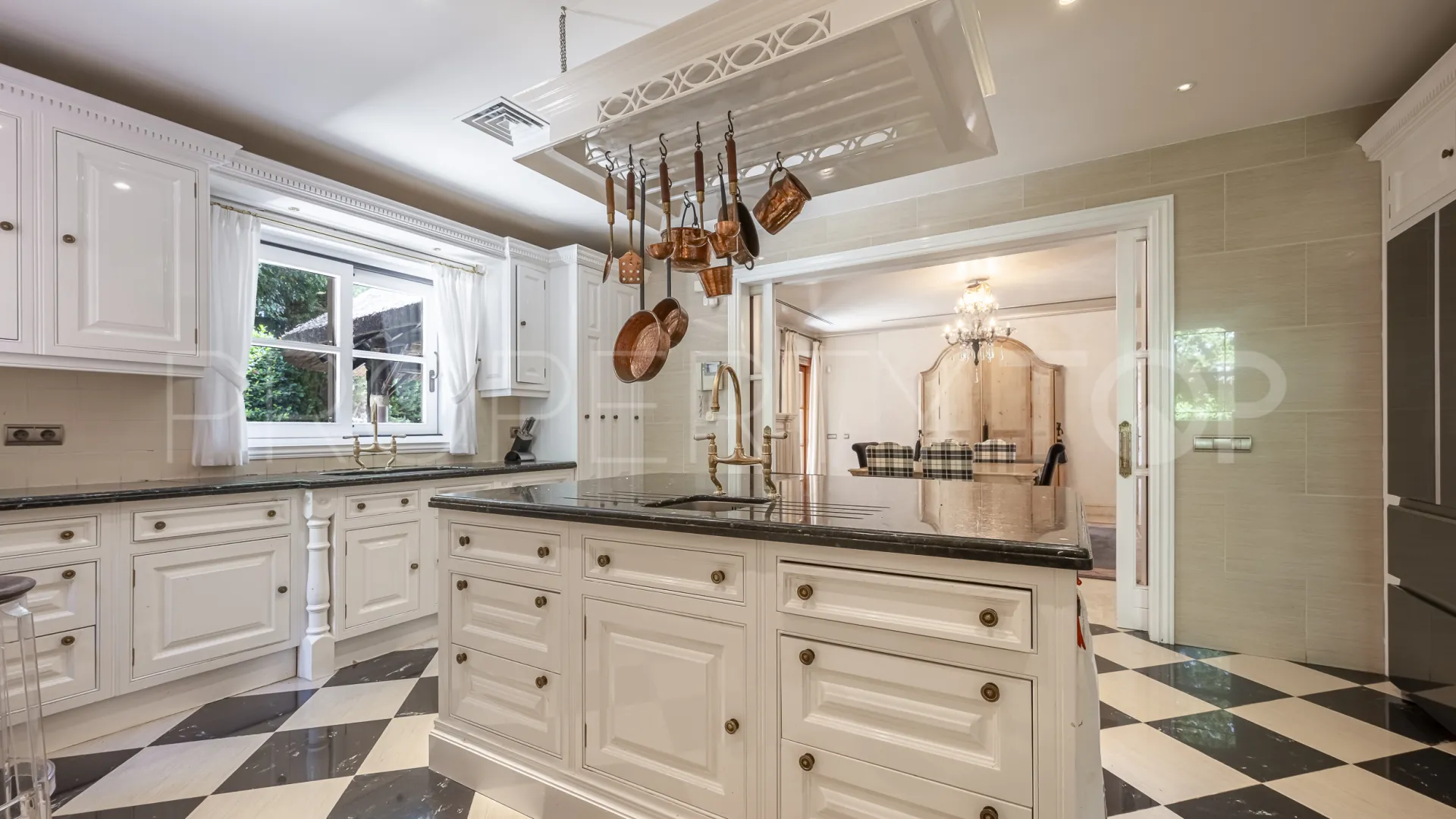 6 bedrooms villa for sale in Sierra Blanca