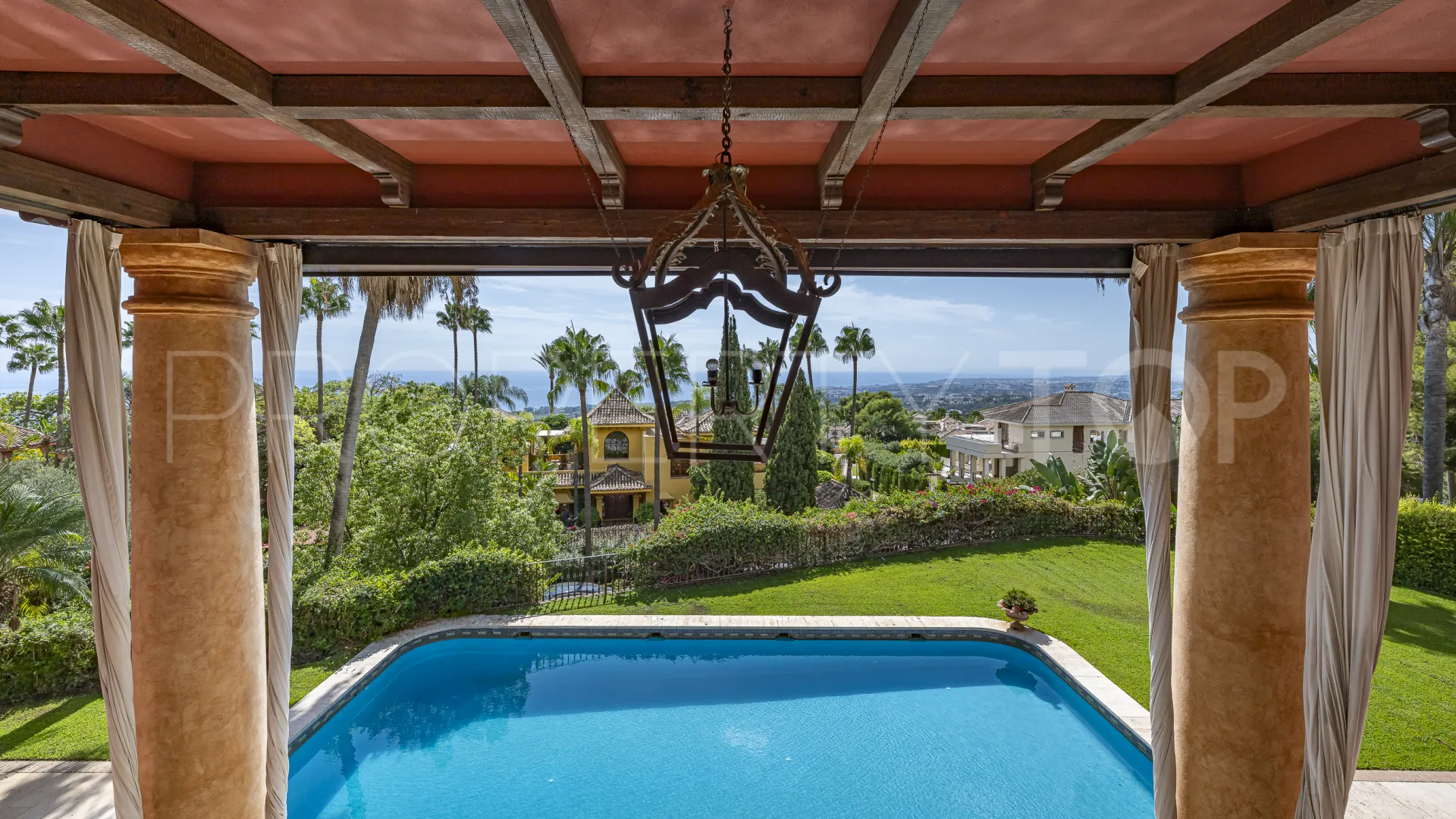 6 bedrooms villa for sale in Sierra Blanca