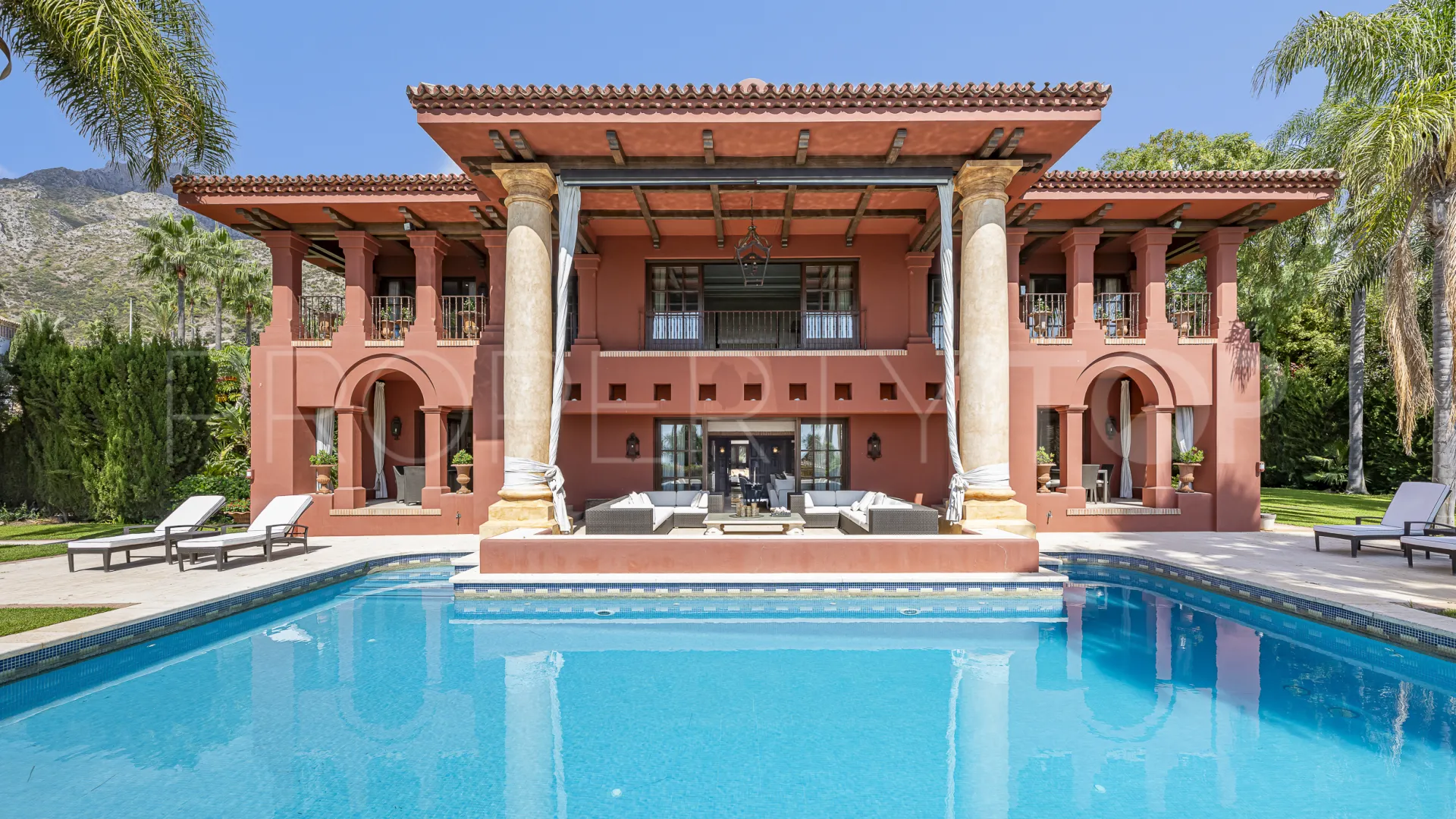 6 bedrooms villa for sale in Sierra Blanca