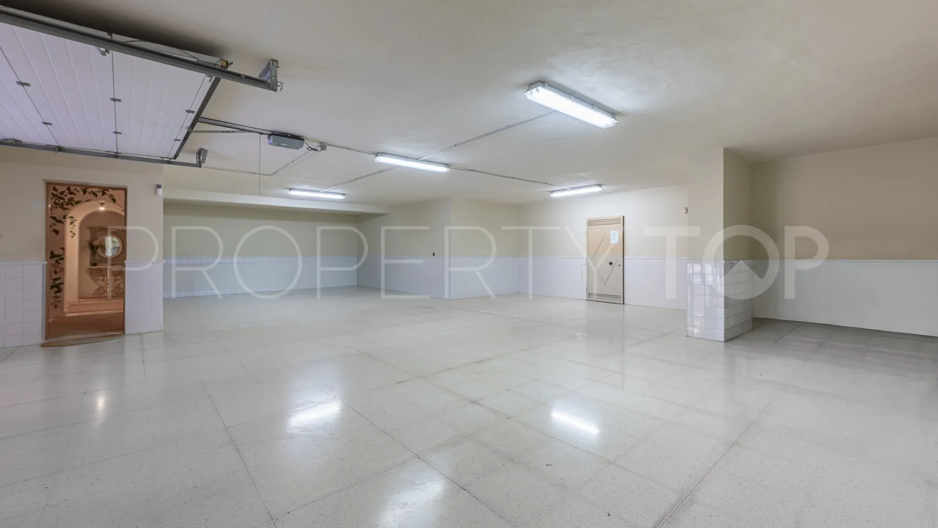 6 bedrooms villa for sale in Sierra Blanca