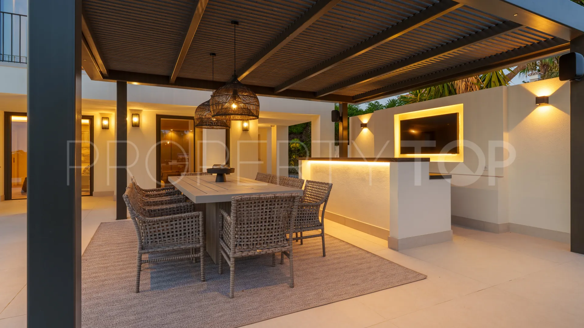 Comprar villa en Rocio de Nagüeles