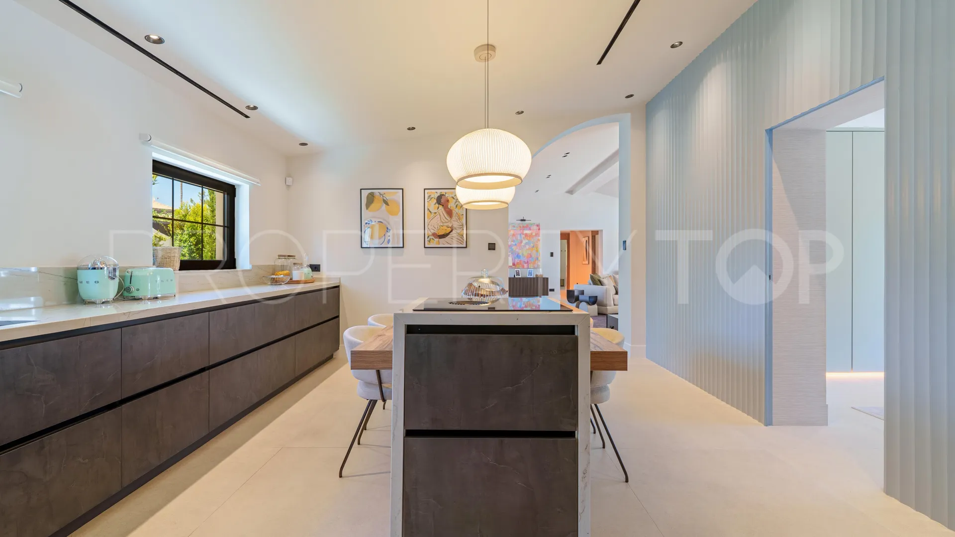 Villa en venta de 5 dormitorios en Marbella - Puerto Banus