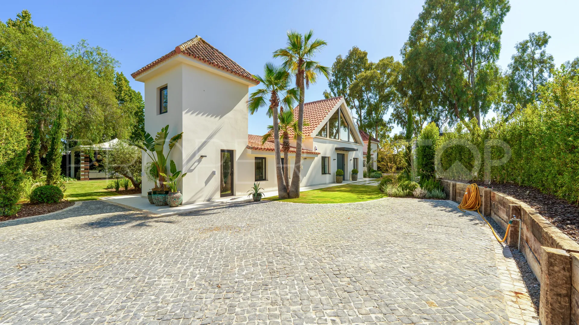 Villa en venta de 5 dormitorios en Marbella - Puerto Banus