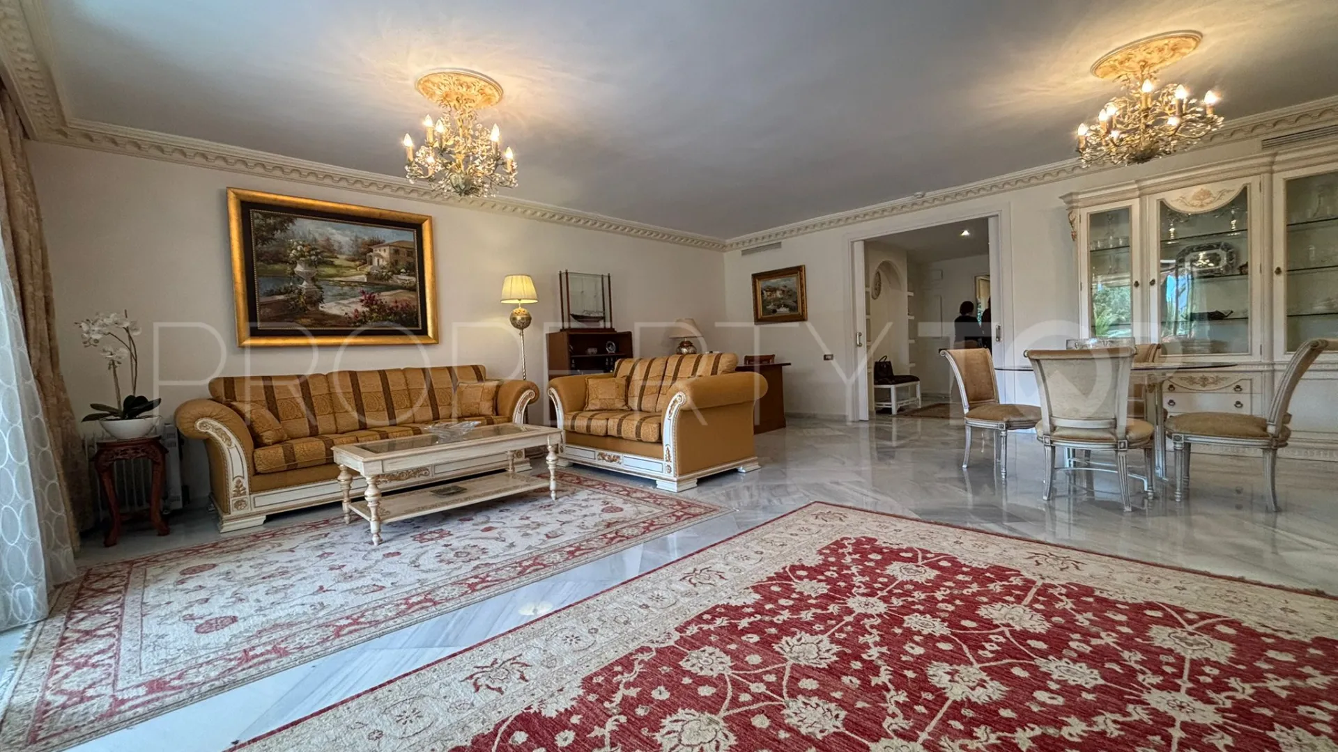Buy apartment with 3 bedrooms in Don Gonzalo