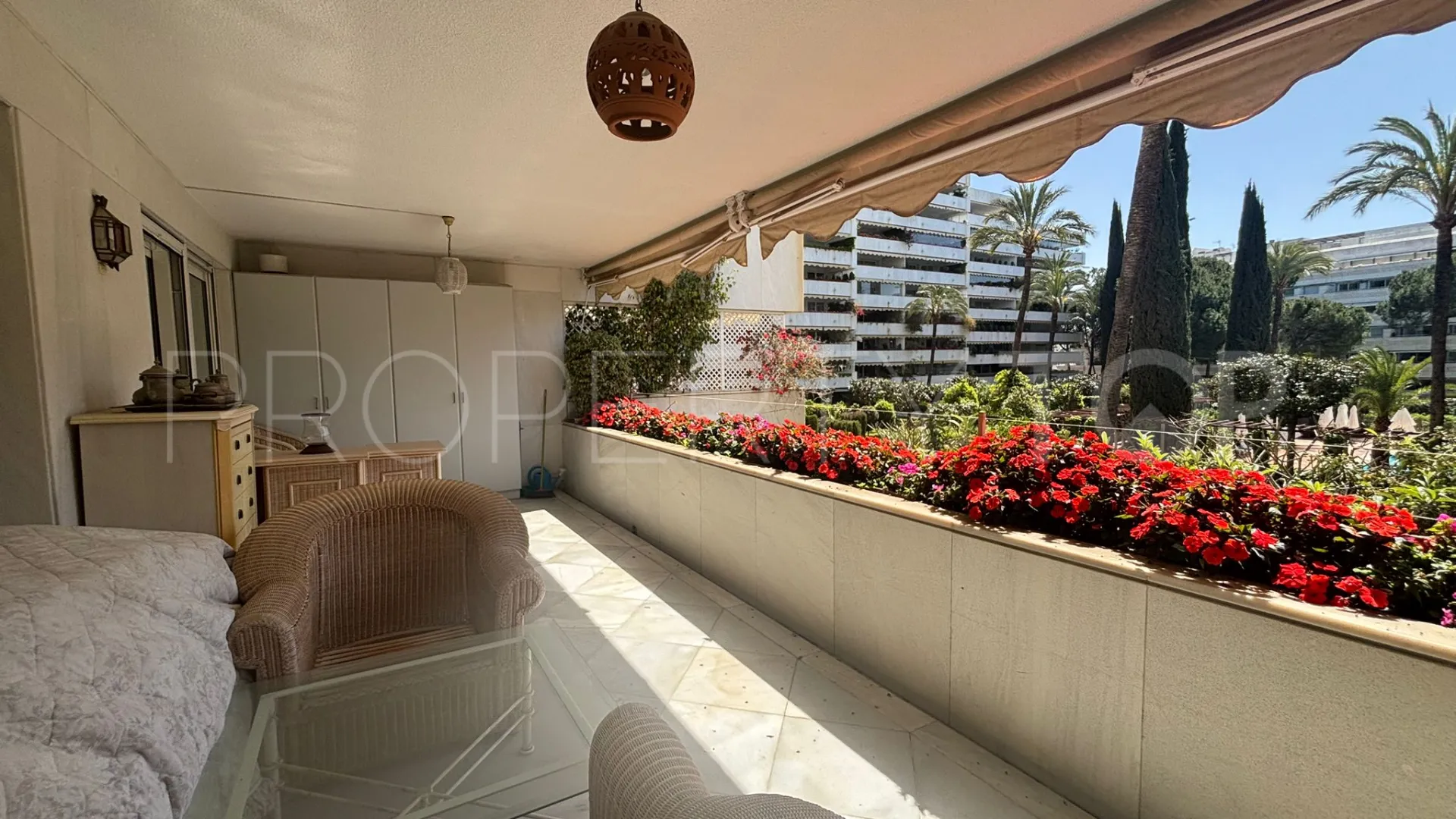 Buy apartment with 3 bedrooms in Don Gonzalo
