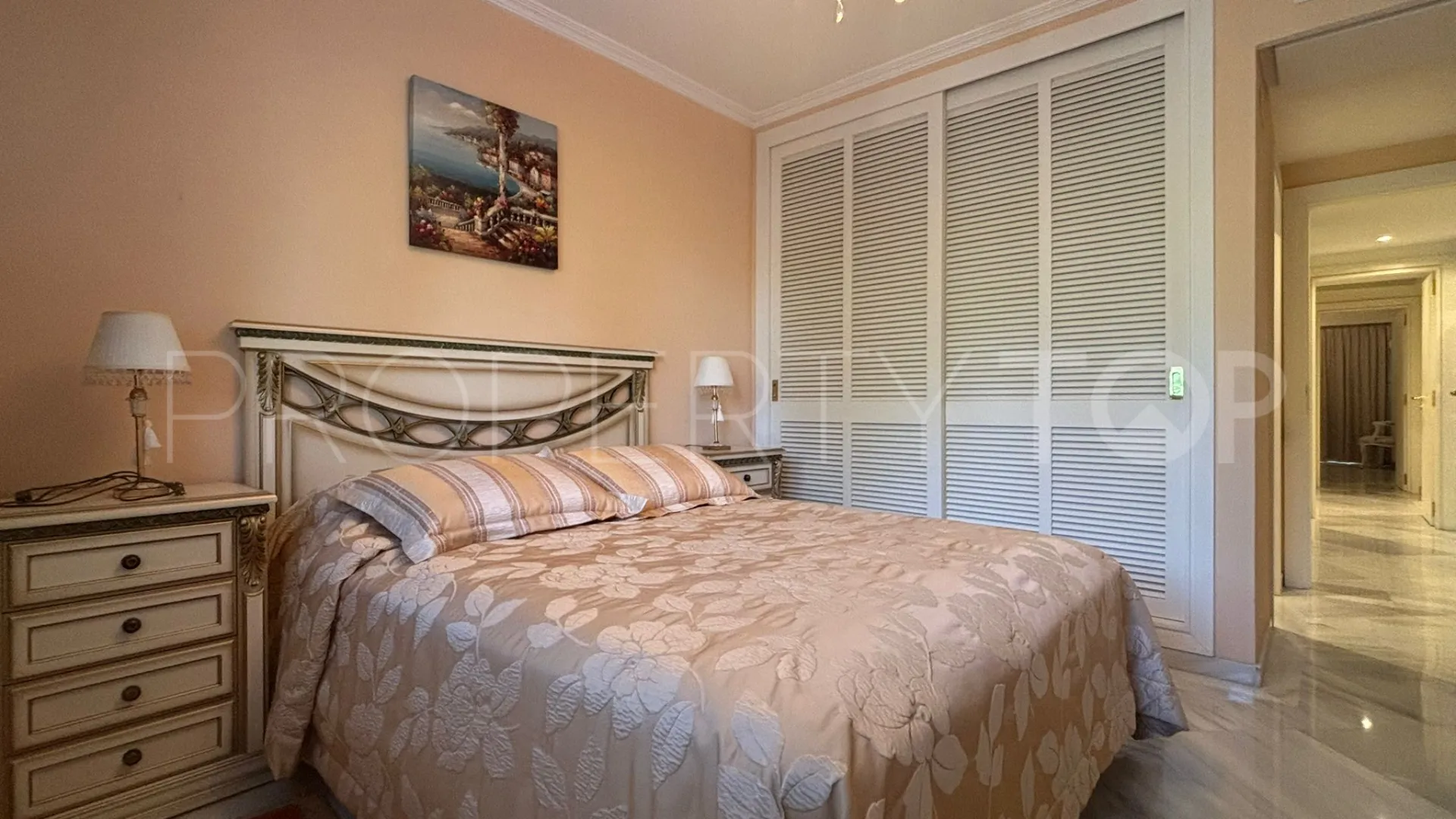 Buy apartment with 3 bedrooms in Don Gonzalo