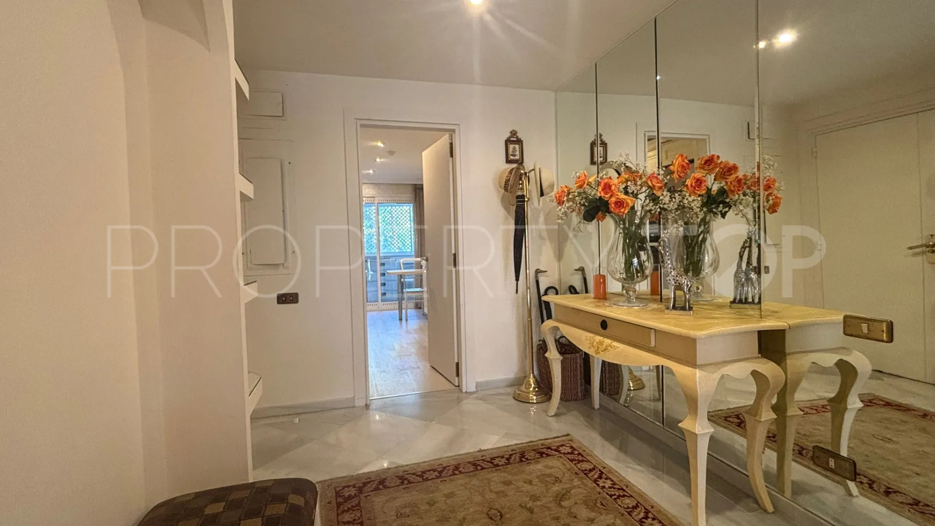 Buy apartment with 3 bedrooms in Don Gonzalo