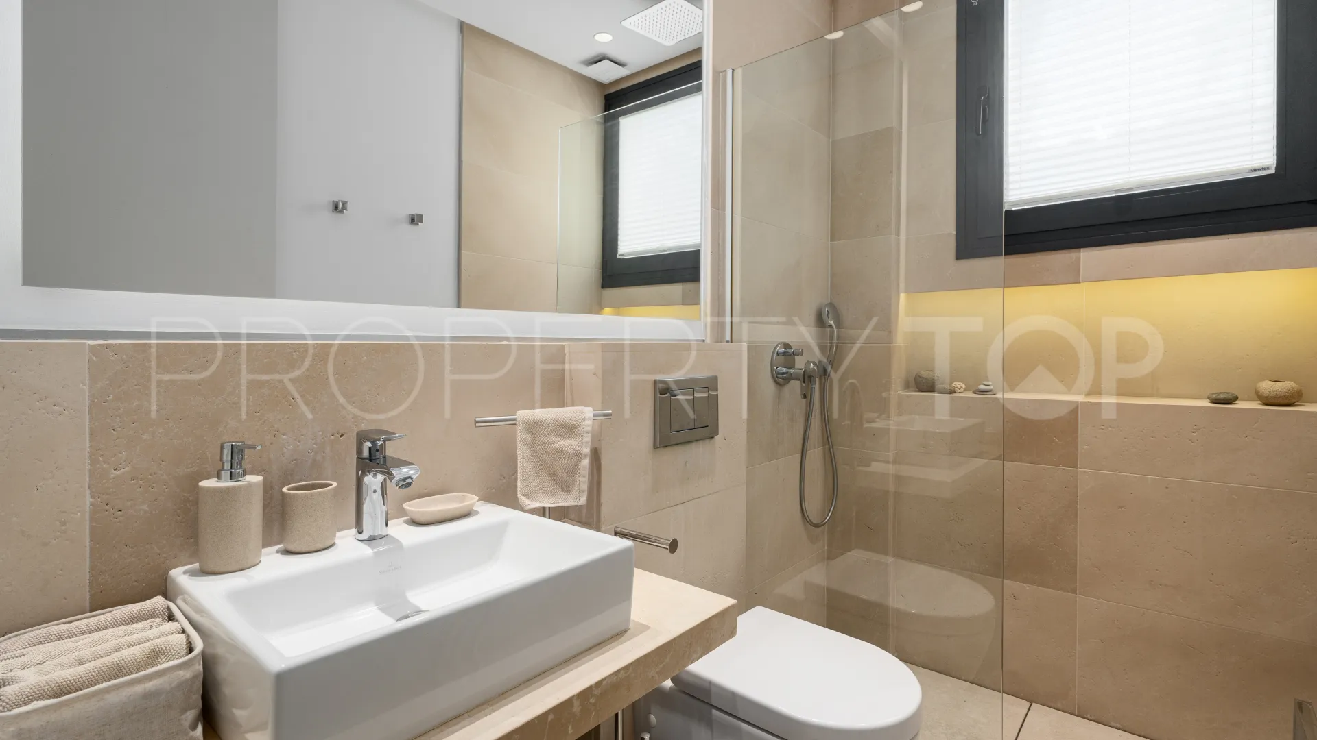 Villa in Los Olivos for sale