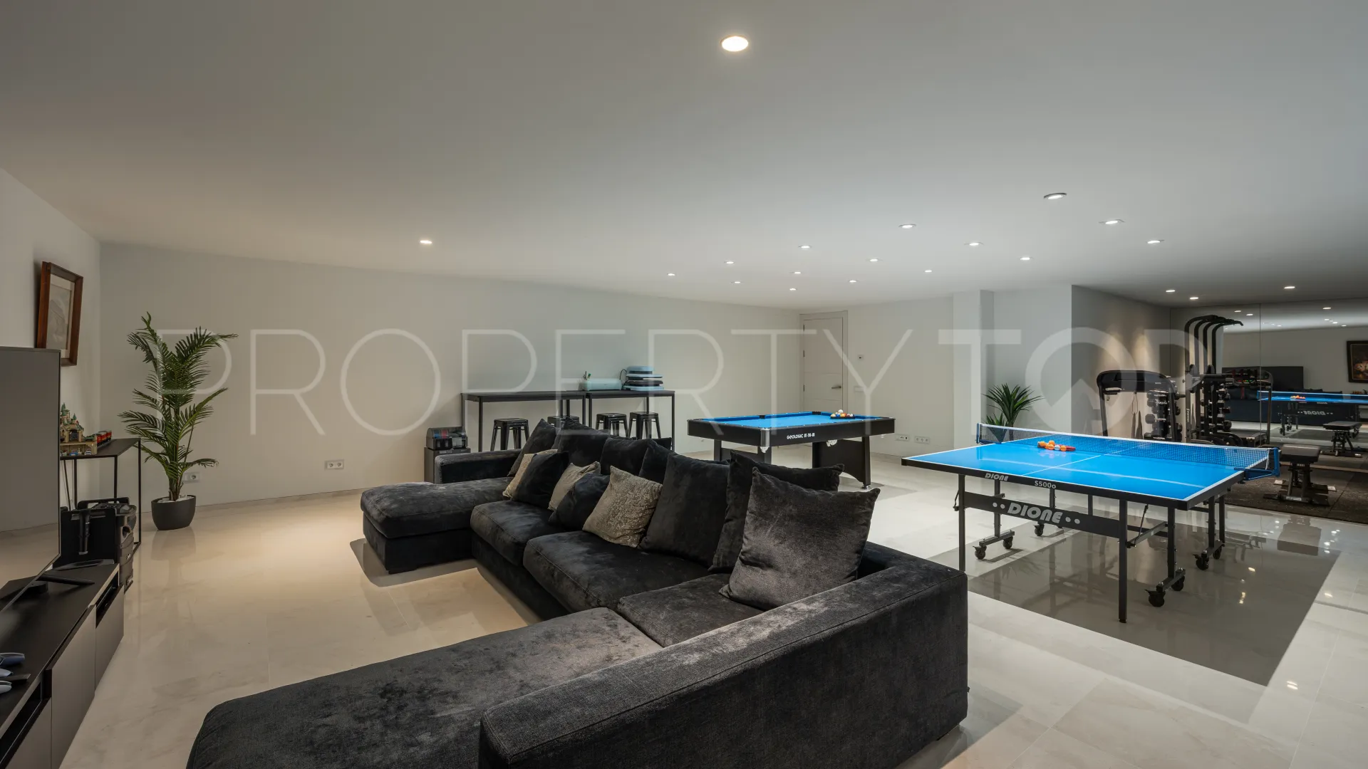 Villa in Los Olivos for sale