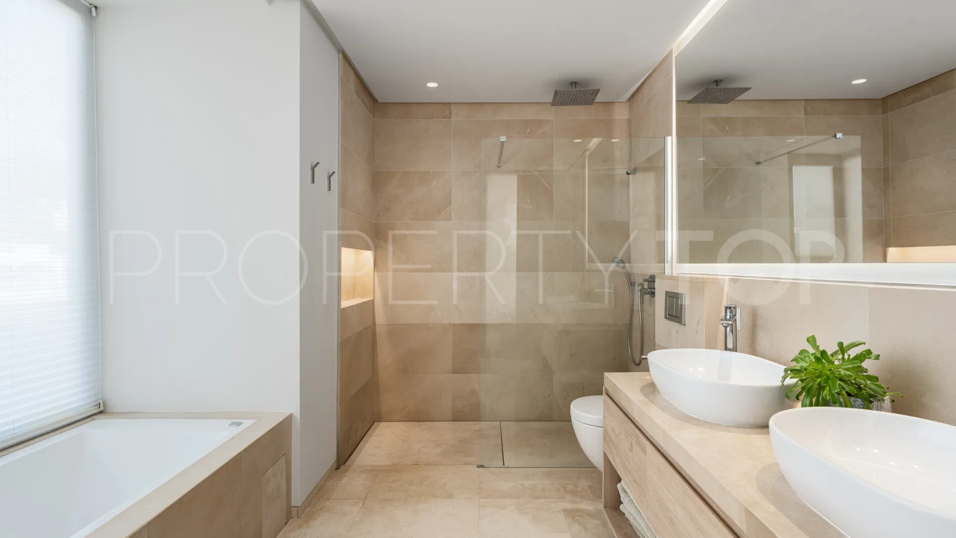 Villa in Los Olivos for sale