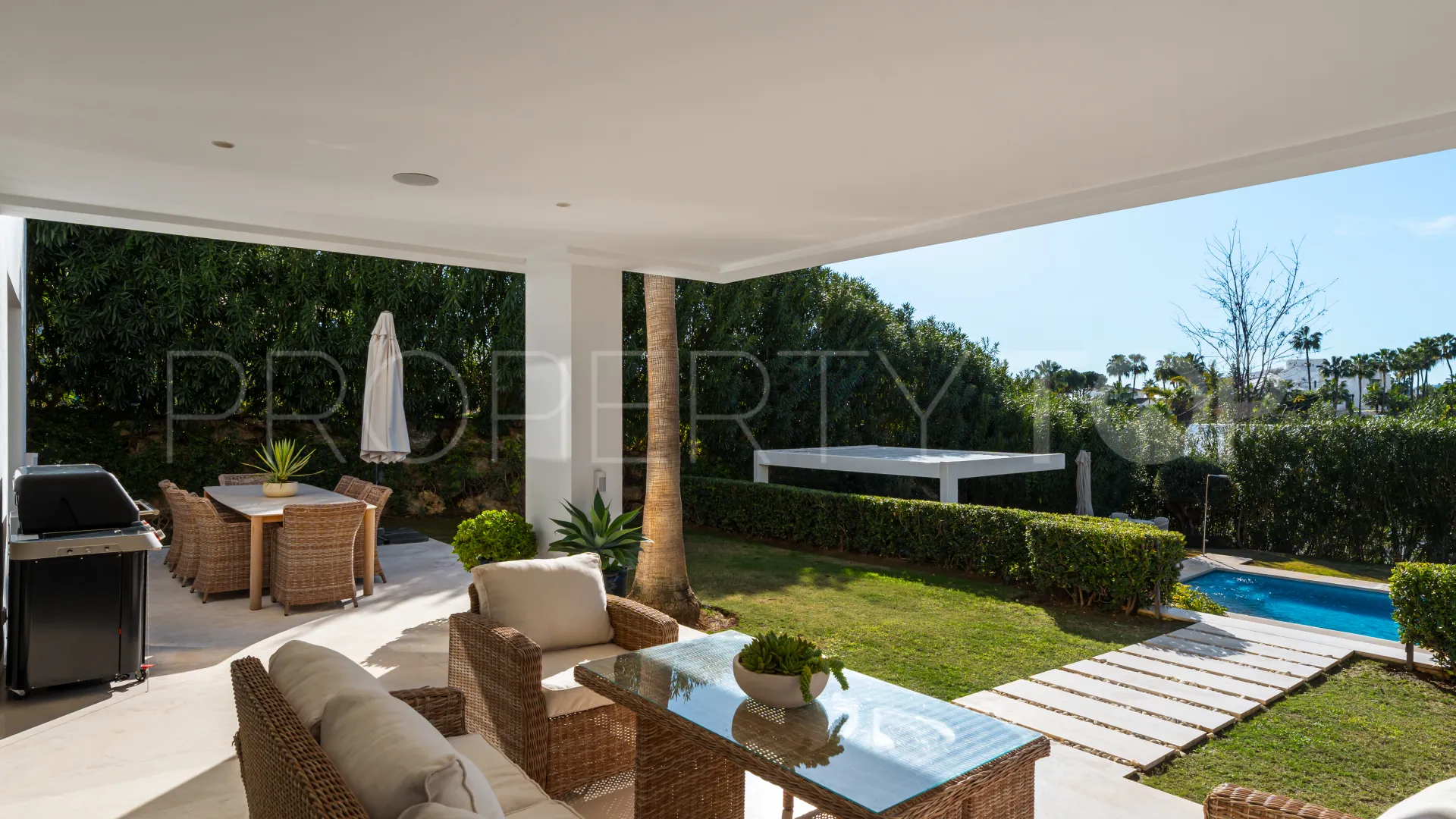 Villa in Los Olivos for sale