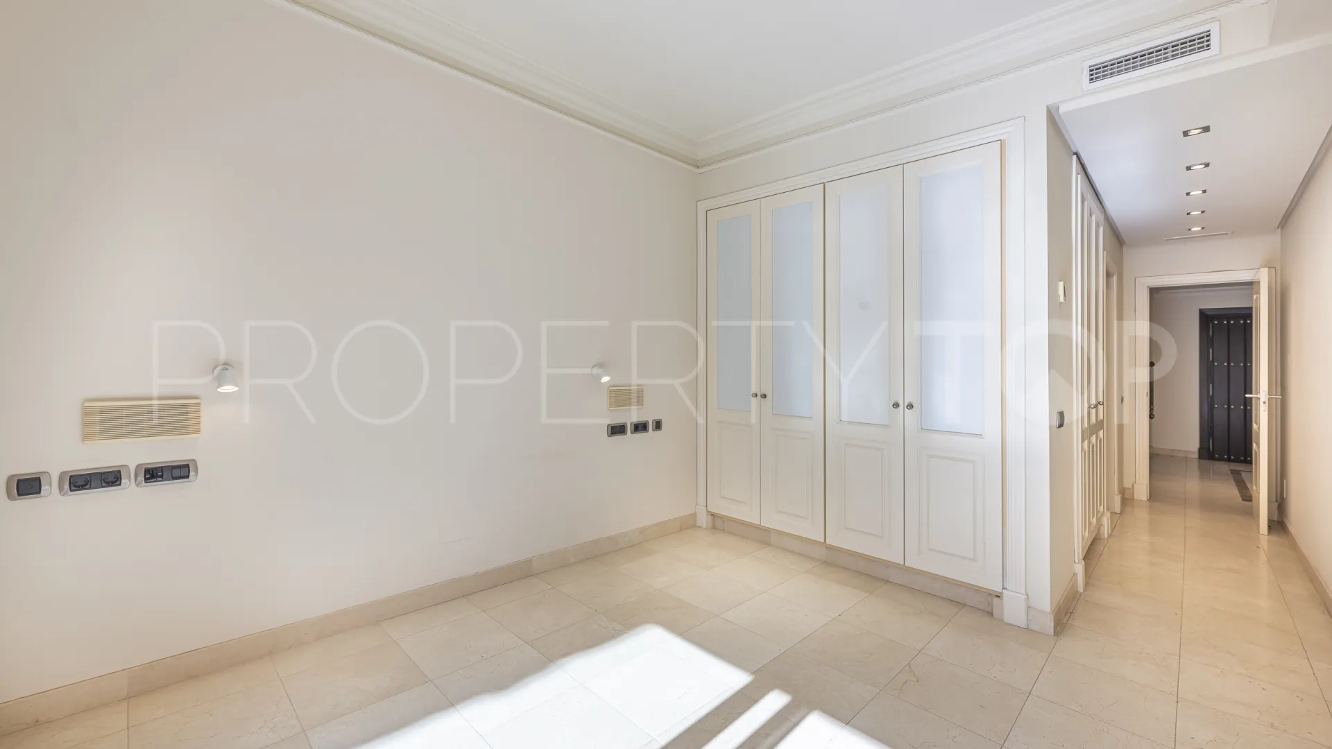 4 bedrooms Monte Marbella Club town house for sale