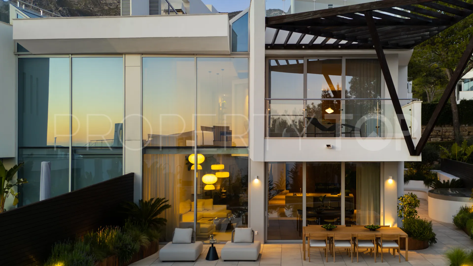 Meisho Hills, pareado en venta con 4 dormitorios