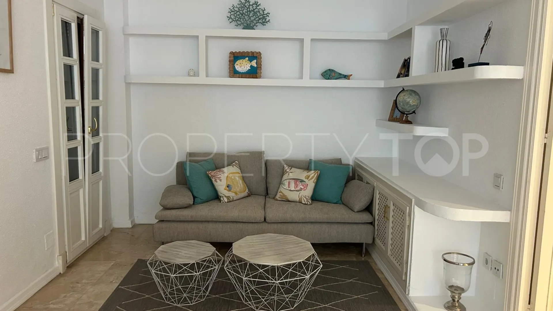 Se vende apartamento planta baja en Señorio de Marbella con 3 dormitorios