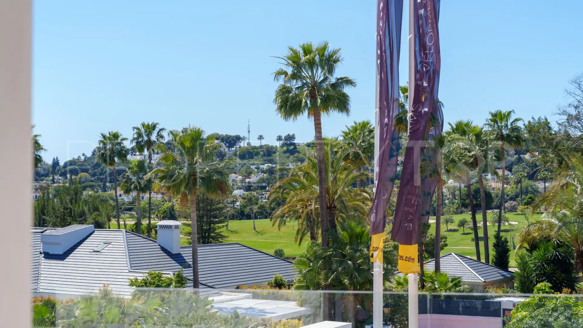 Buy villa in Las Brisas