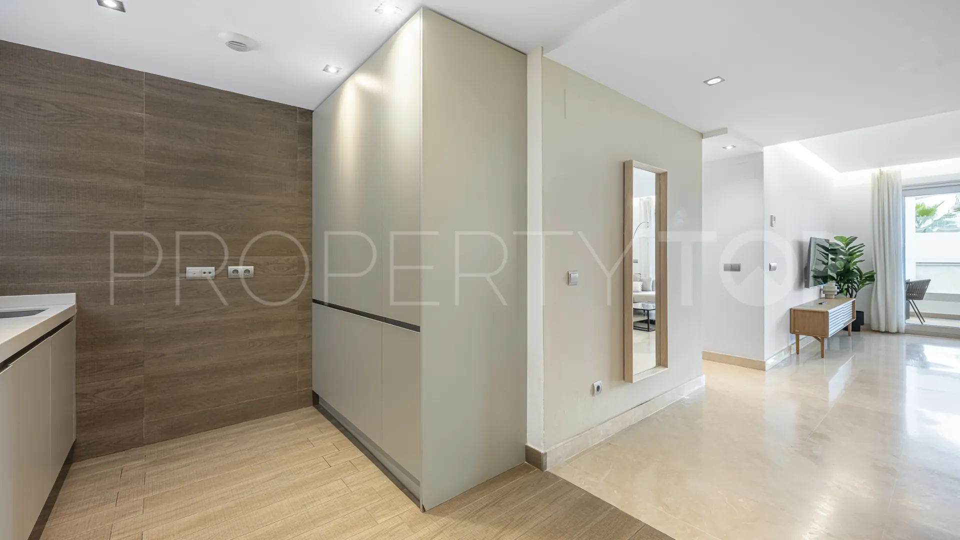 Comprar apartamento en San Pedro Playa de 3 dormitorios