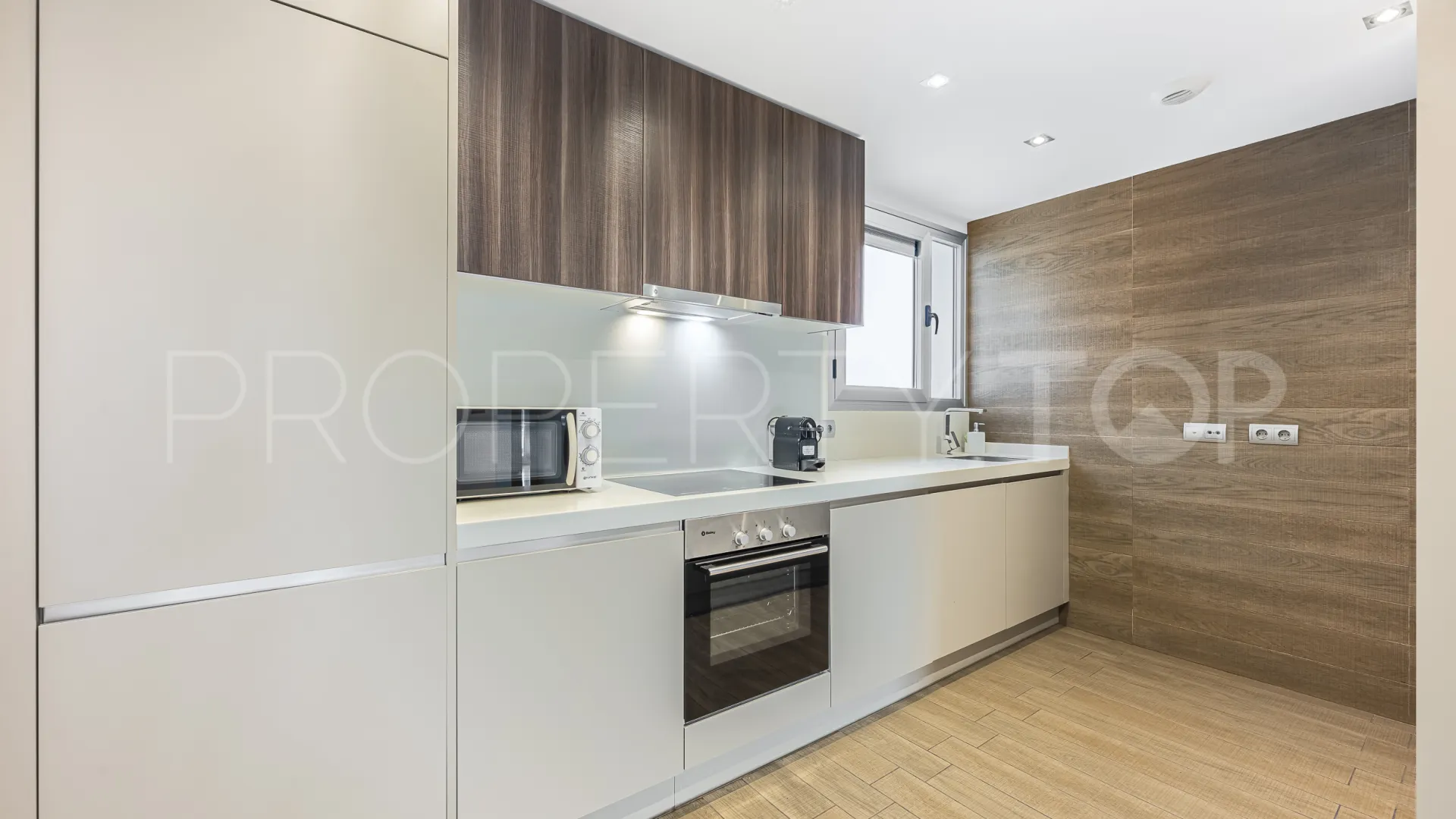Comprar apartamento en San Pedro Playa de 3 dormitorios