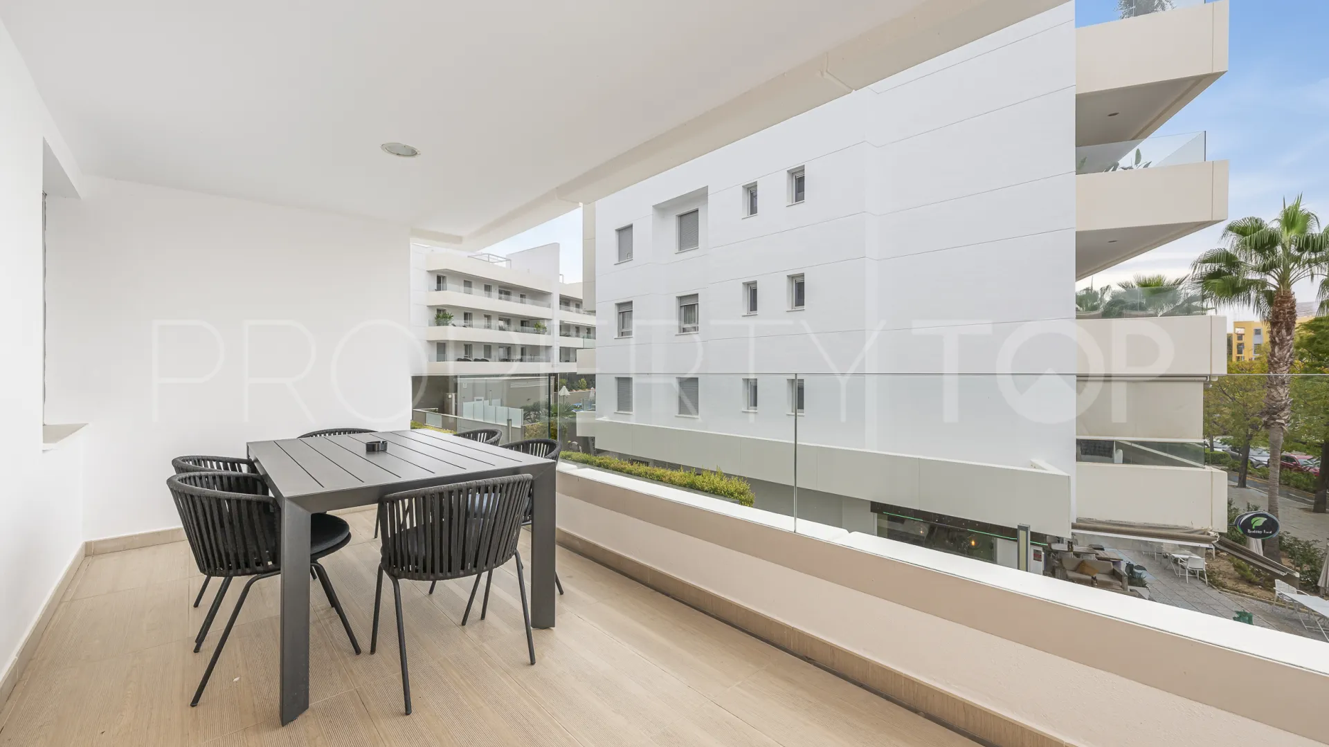 Comprar apartamento en San Pedro Playa de 3 dormitorios
