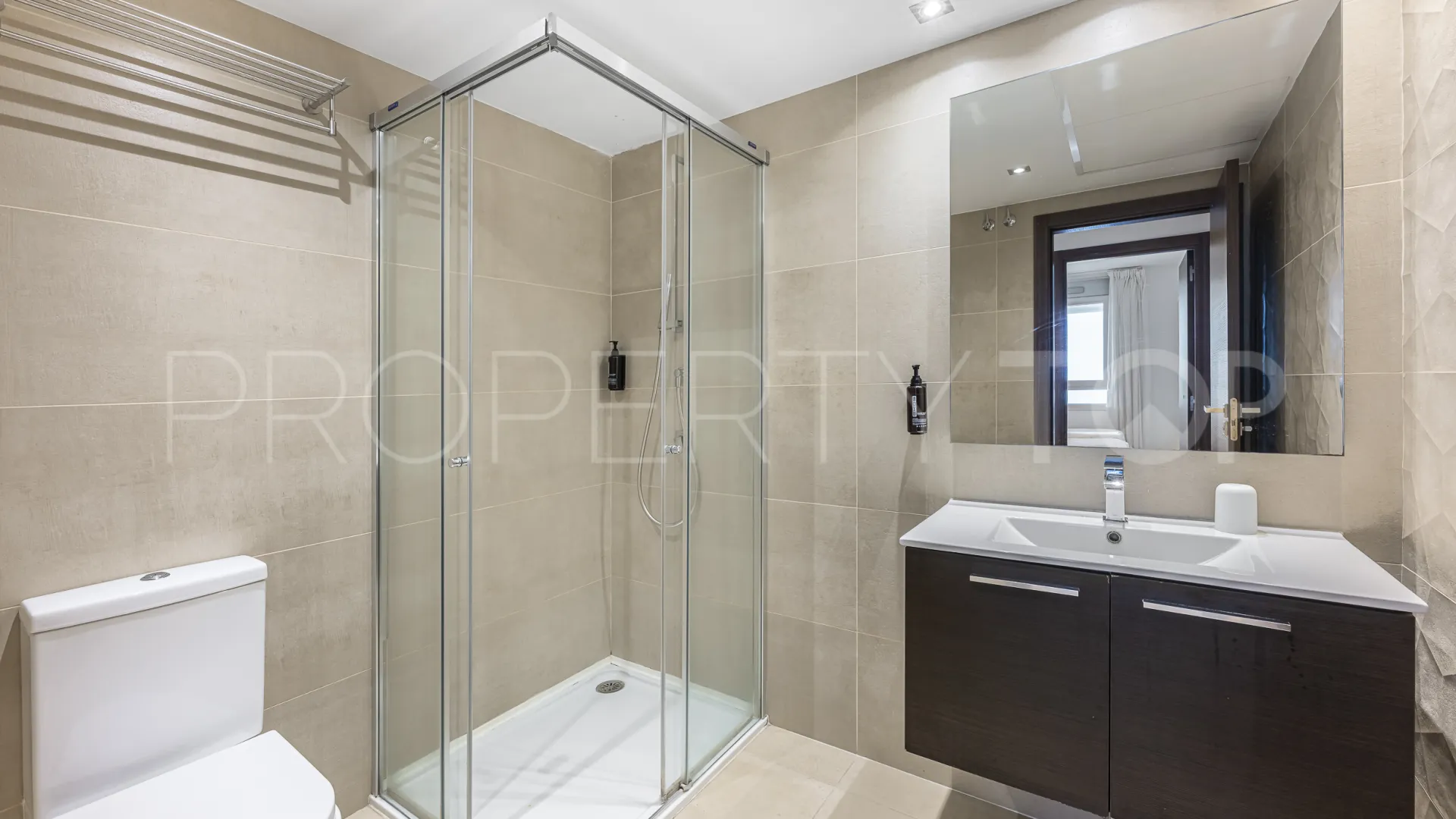 Comprar apartamento en San Pedro Playa de 3 dormitorios