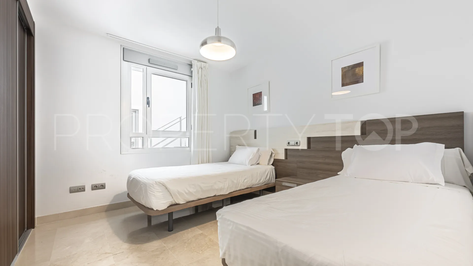 Comprar apartamento en San Pedro Playa de 3 dormitorios