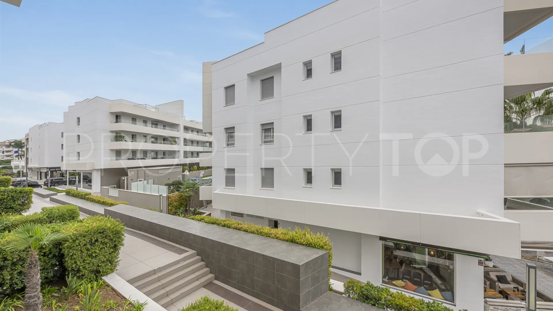 Comprar apartamento en San Pedro Playa de 3 dormitorios