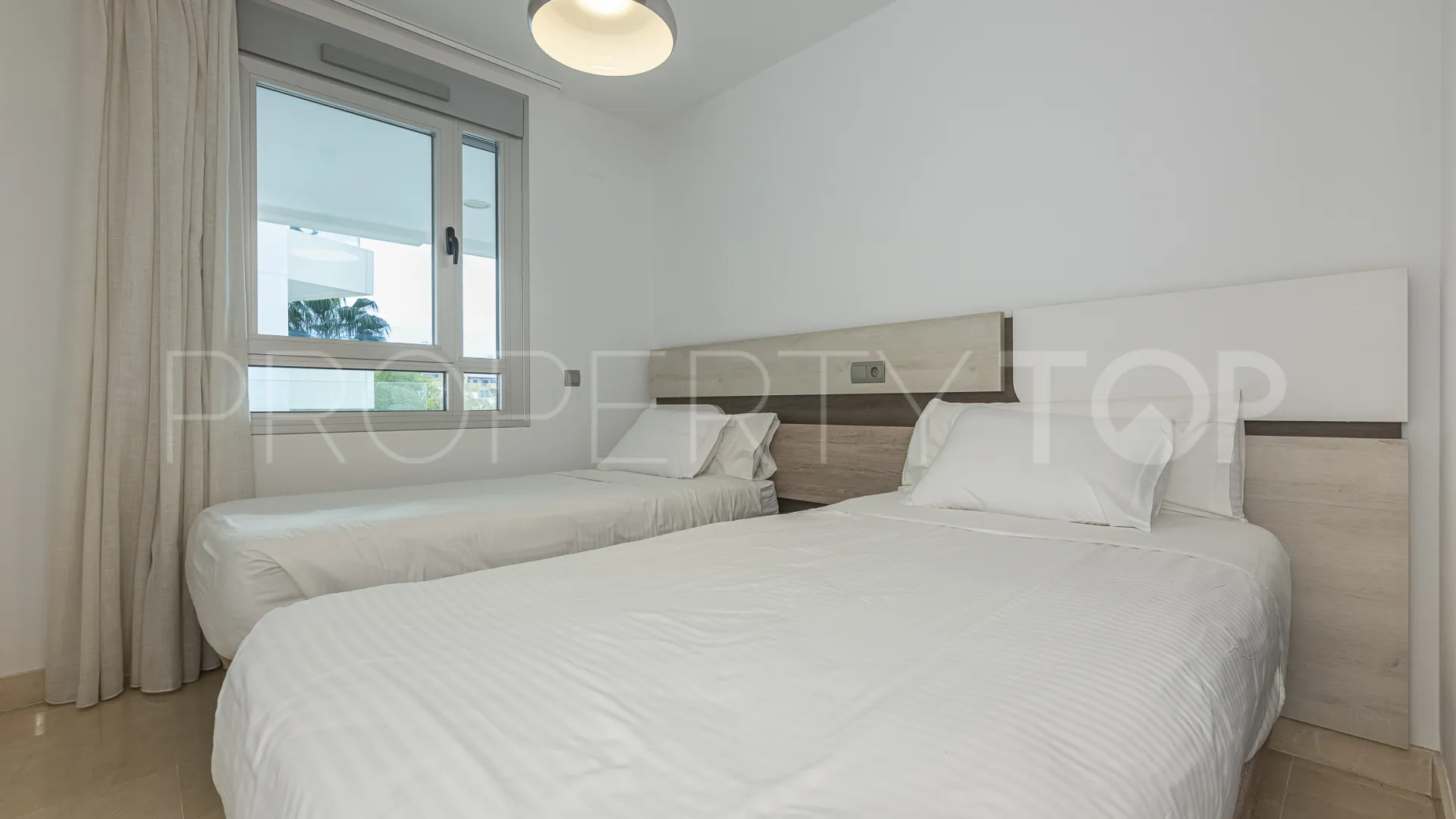 Comprar apartamento en San Pedro Playa de 3 dormitorios