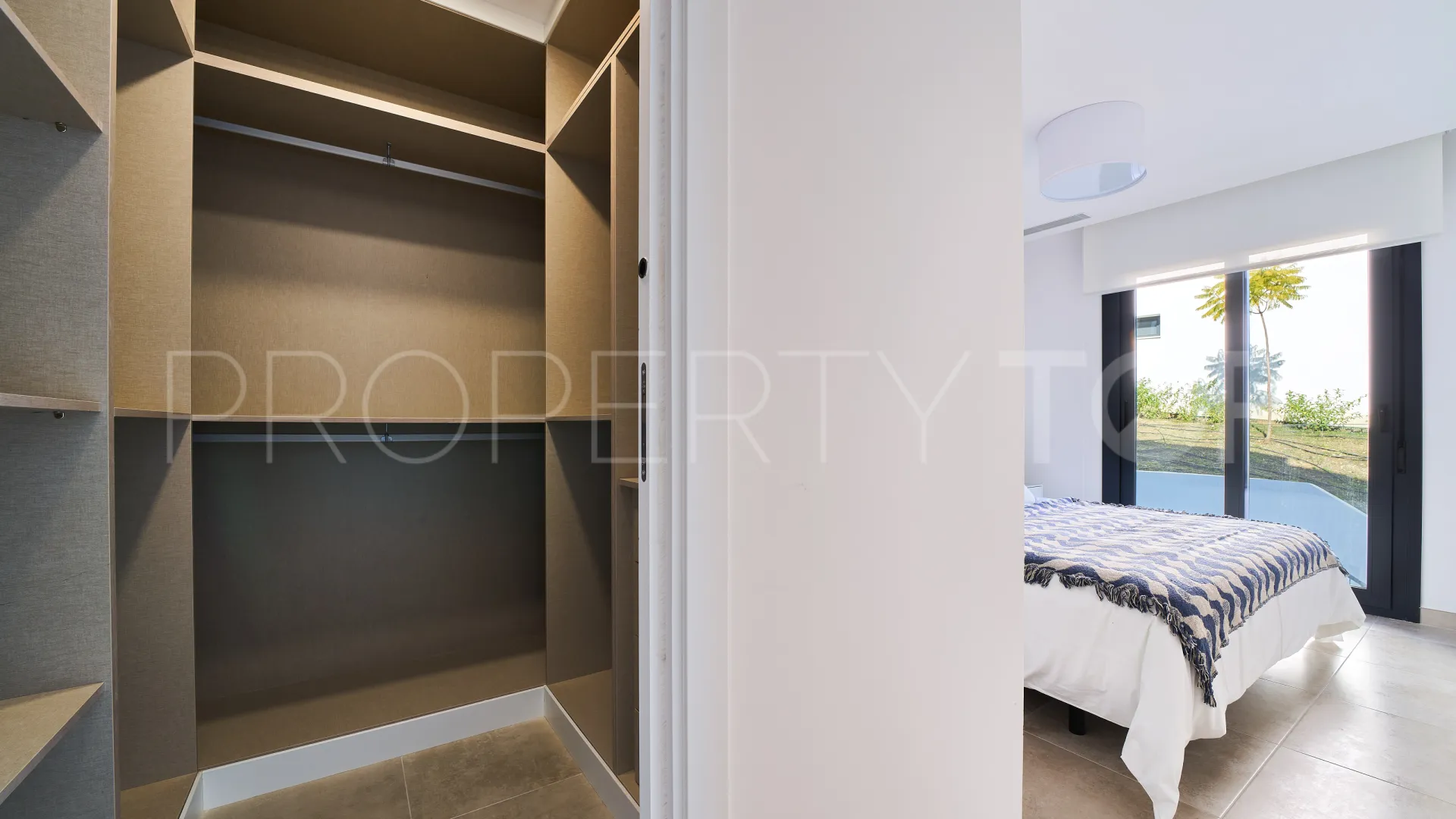 Comprar apartamento en Atalaya Golf de 3 dormitorios